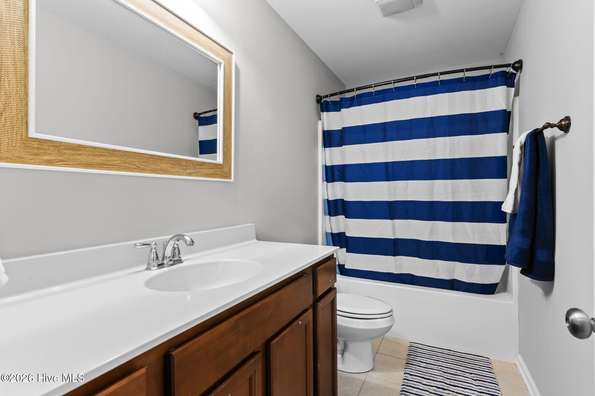 100578924 | Photo 24