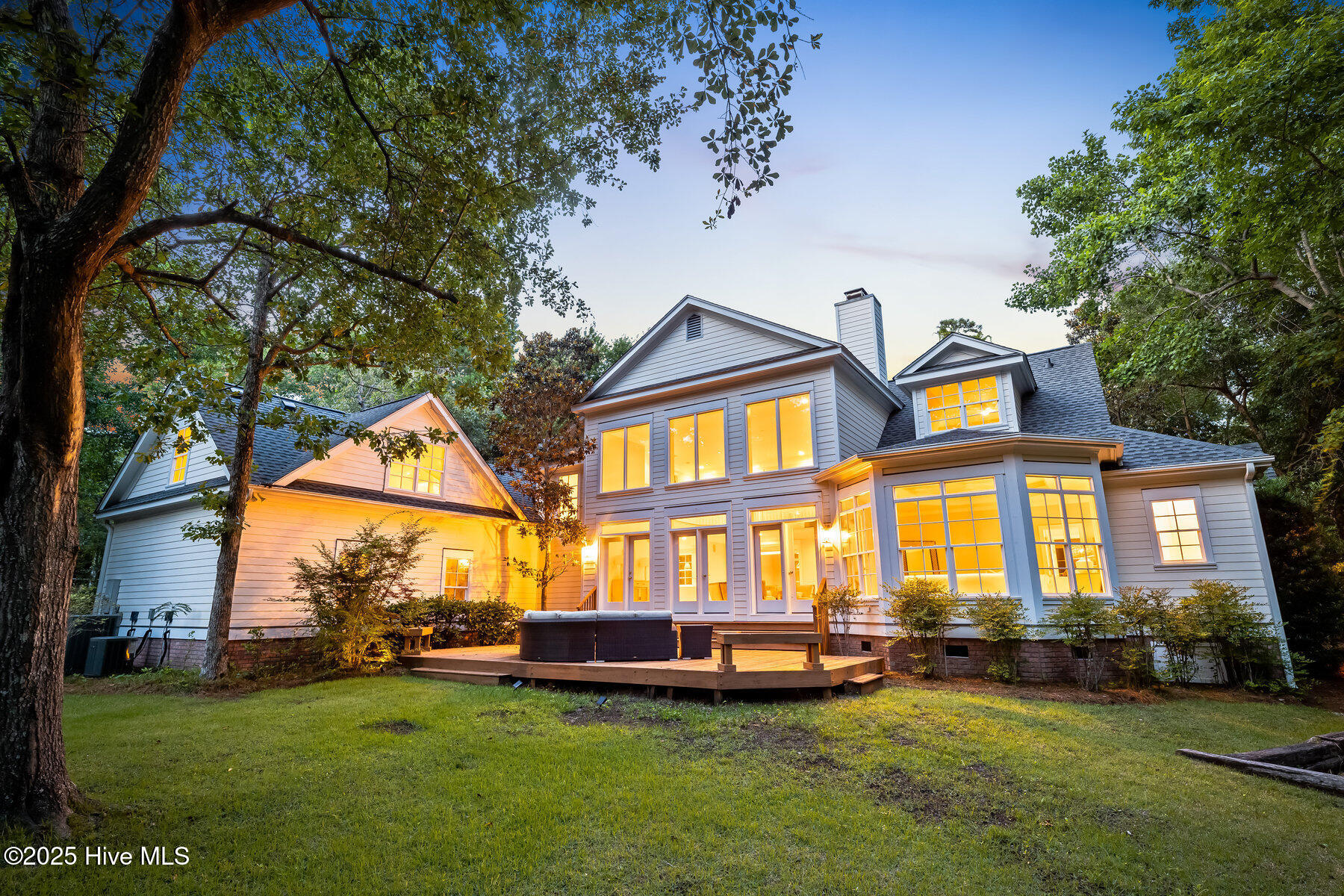 100495433 | Photo 36