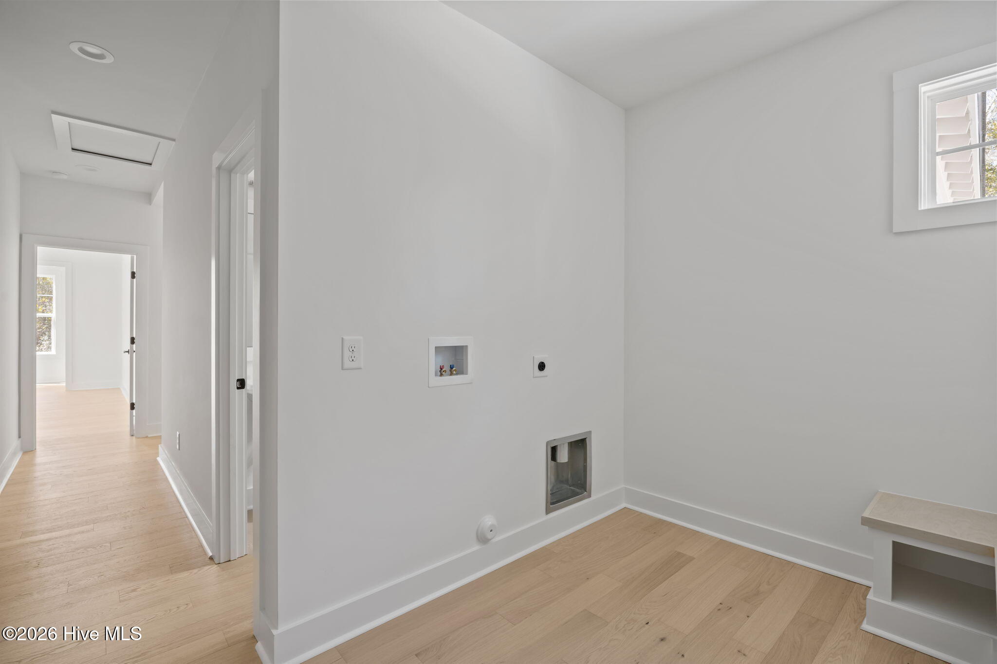 100559098 | Photo 34