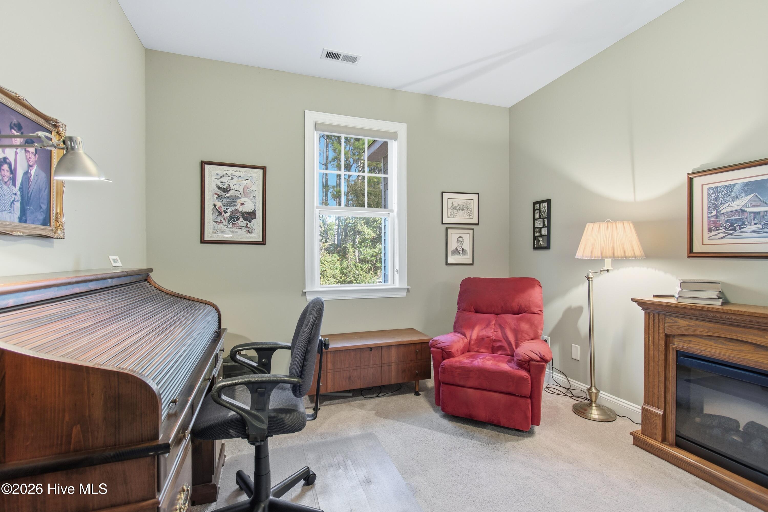 100547718 | Photo 25