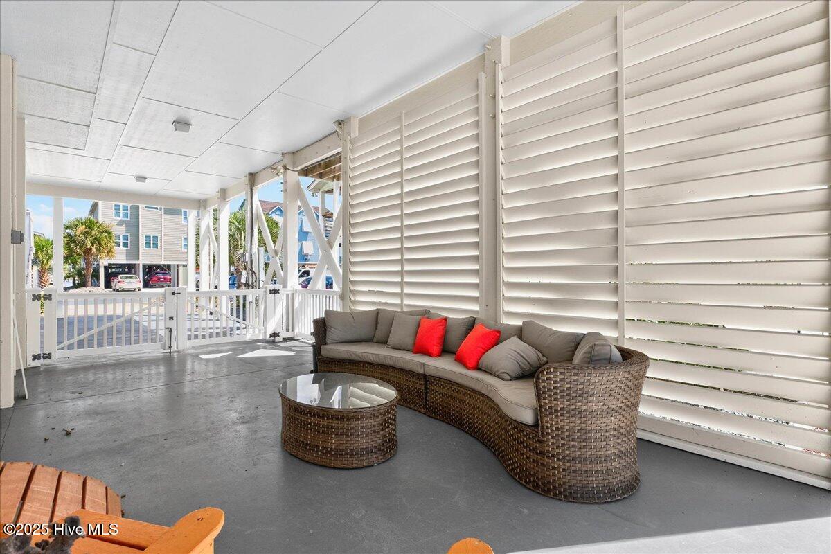 100522295 | Photo 48