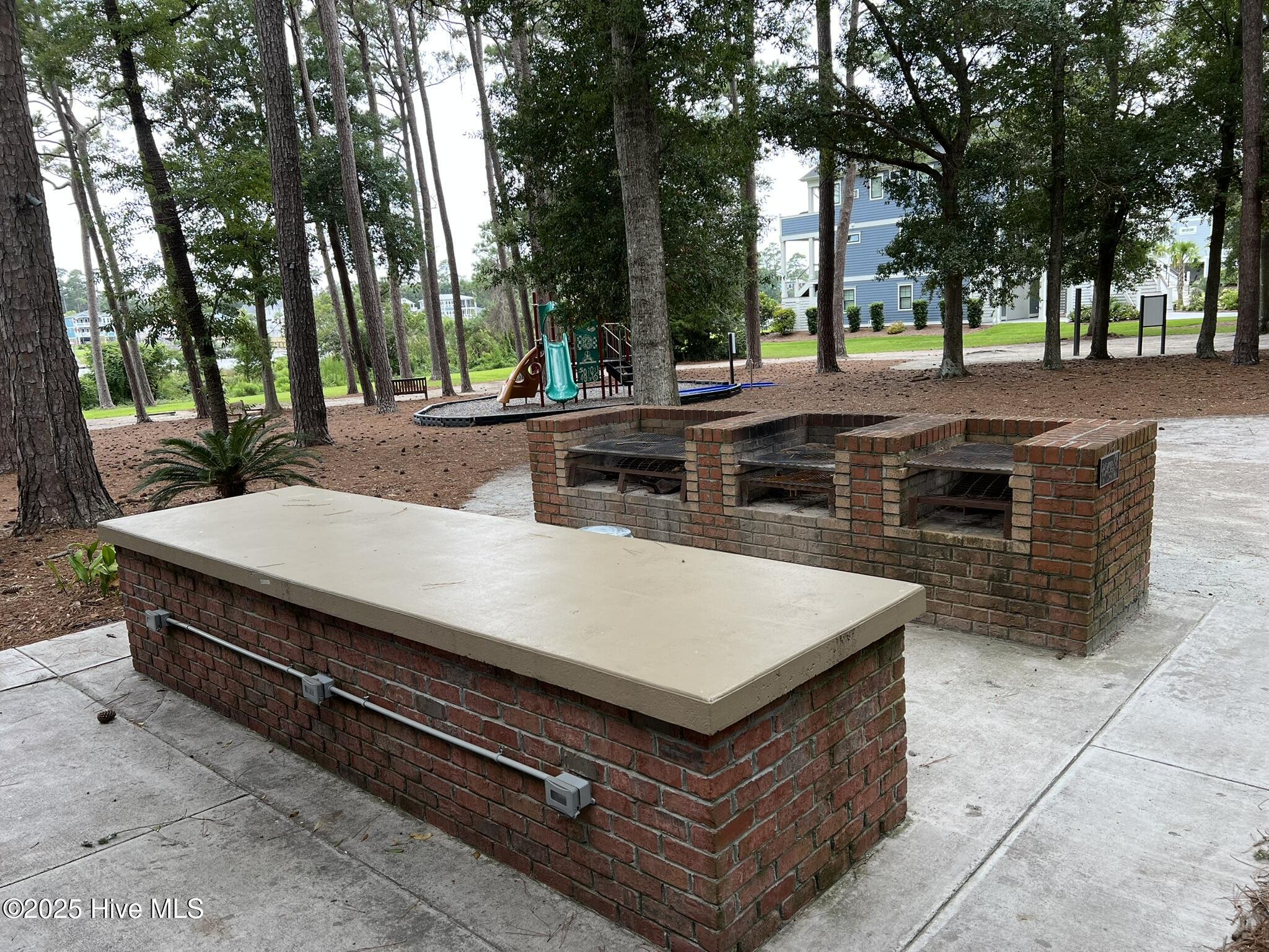 100562201 | Photo 22