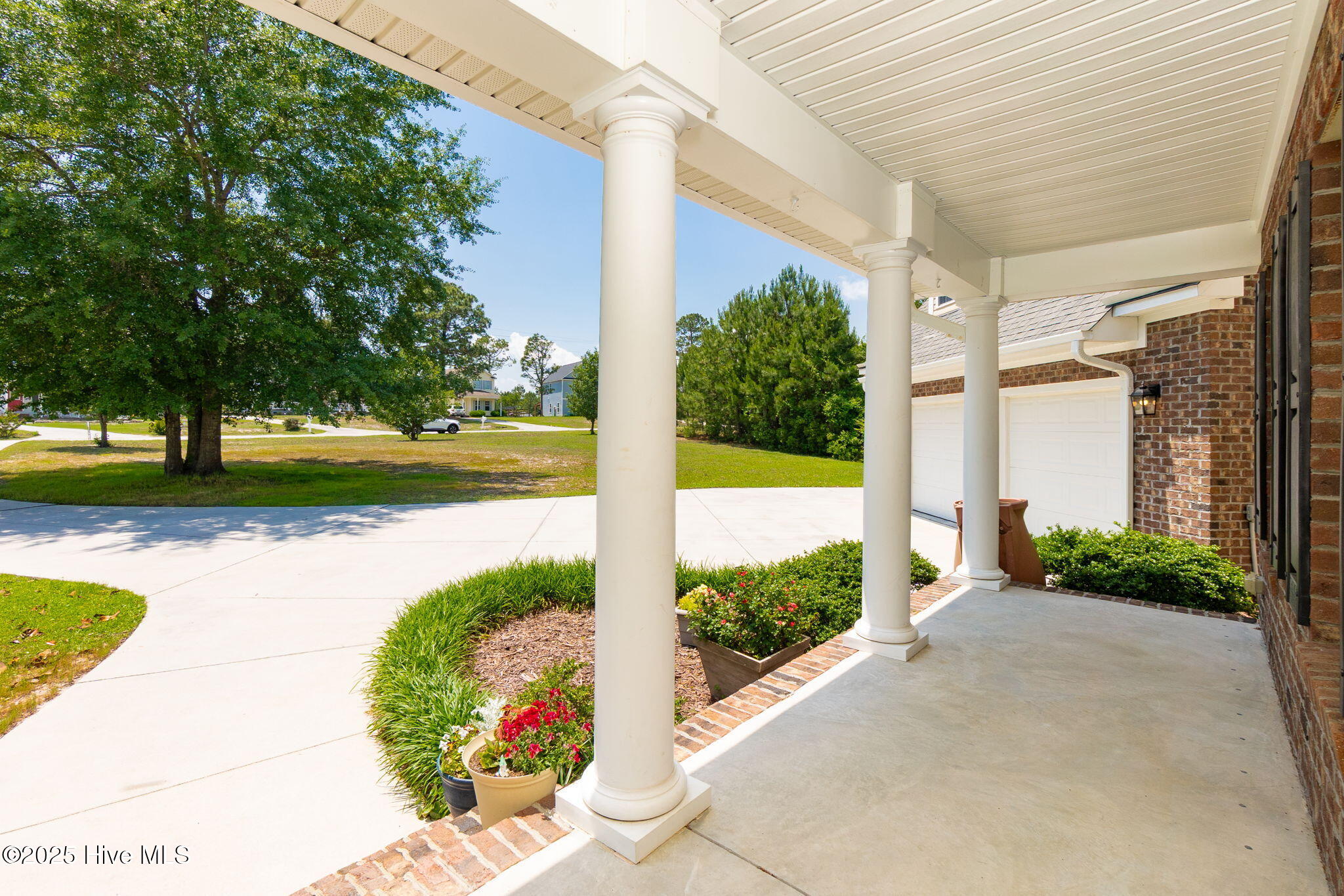 232 E Ivybridge Drive, Hubert, NC 28539 – photo 4: 4-web-or-mls-chadwick-visuals-232-e-ivey