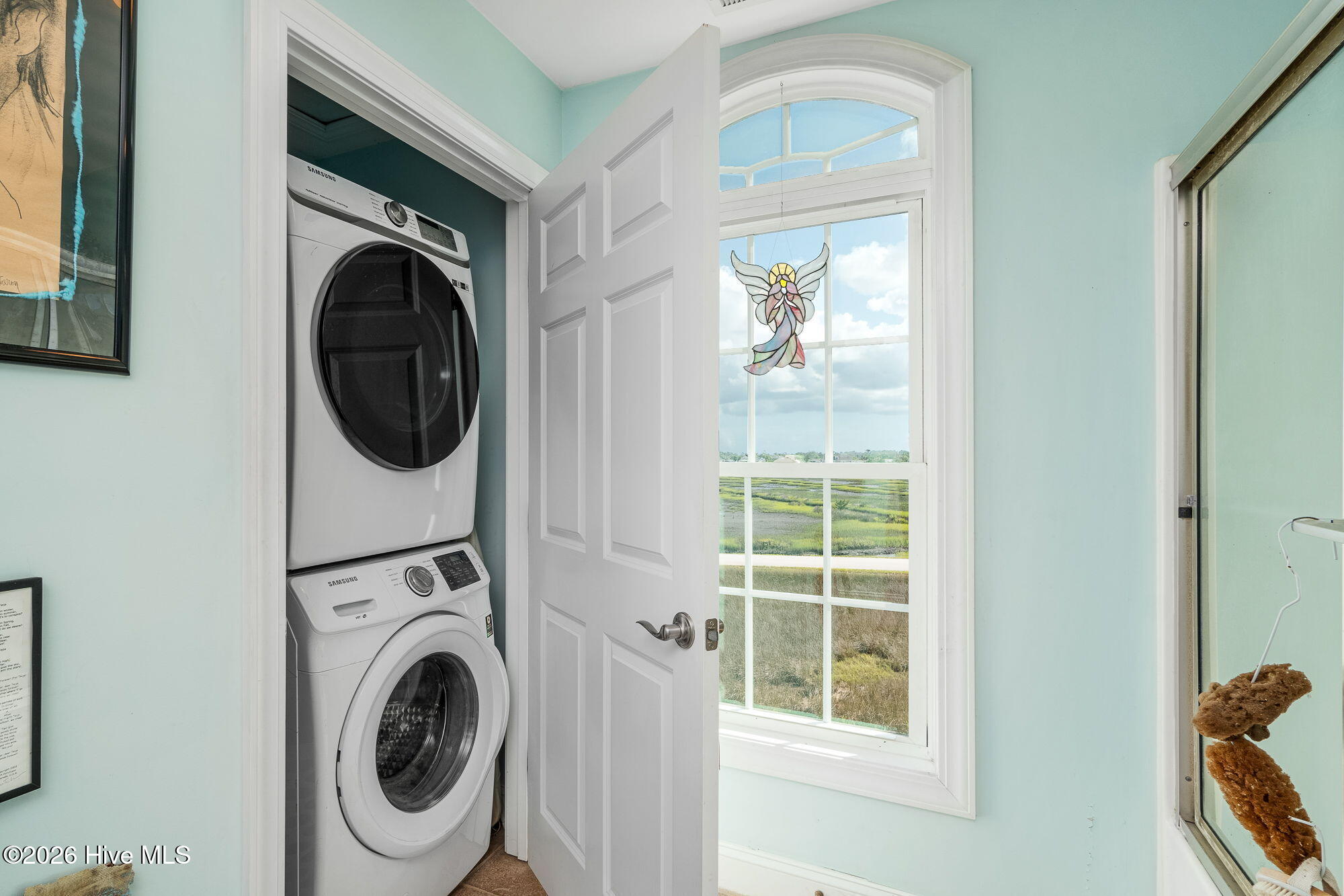 108 Swing Easy Lane, Harkers Island, NC, 28531