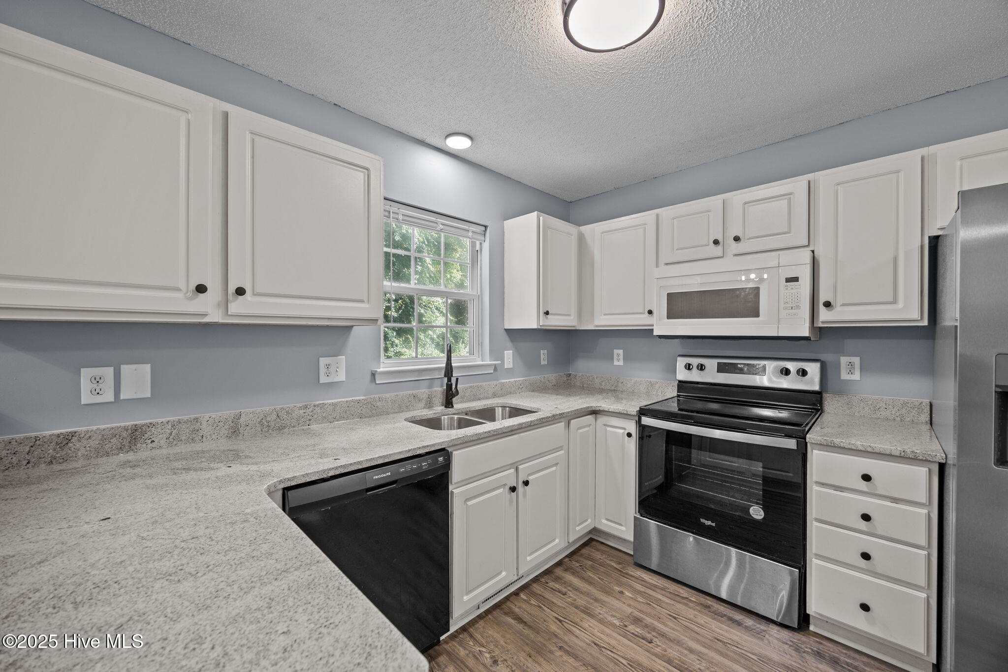 16-web-or-mls-BLS_0027