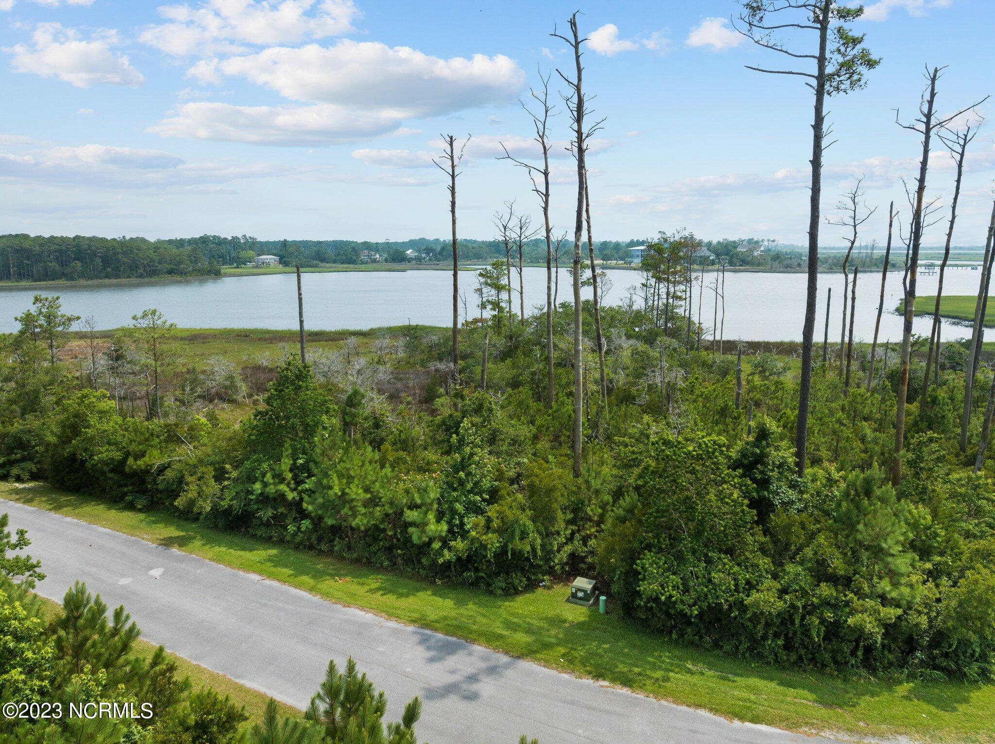 211 Leeward Lane,Beaufort
