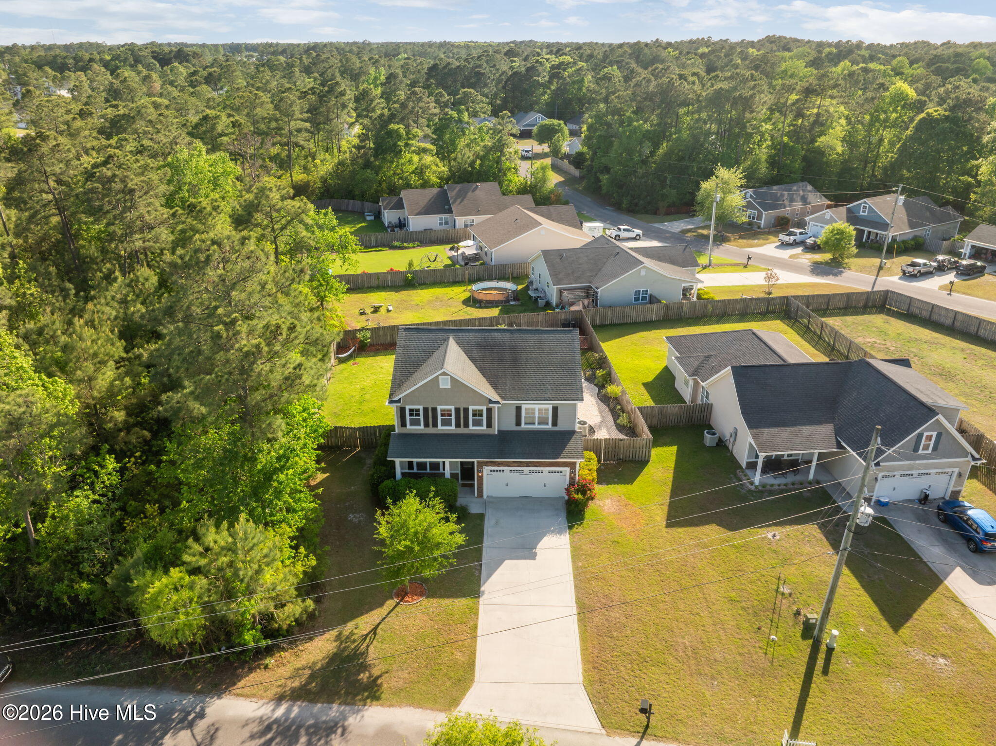 100568567 | Photo 53