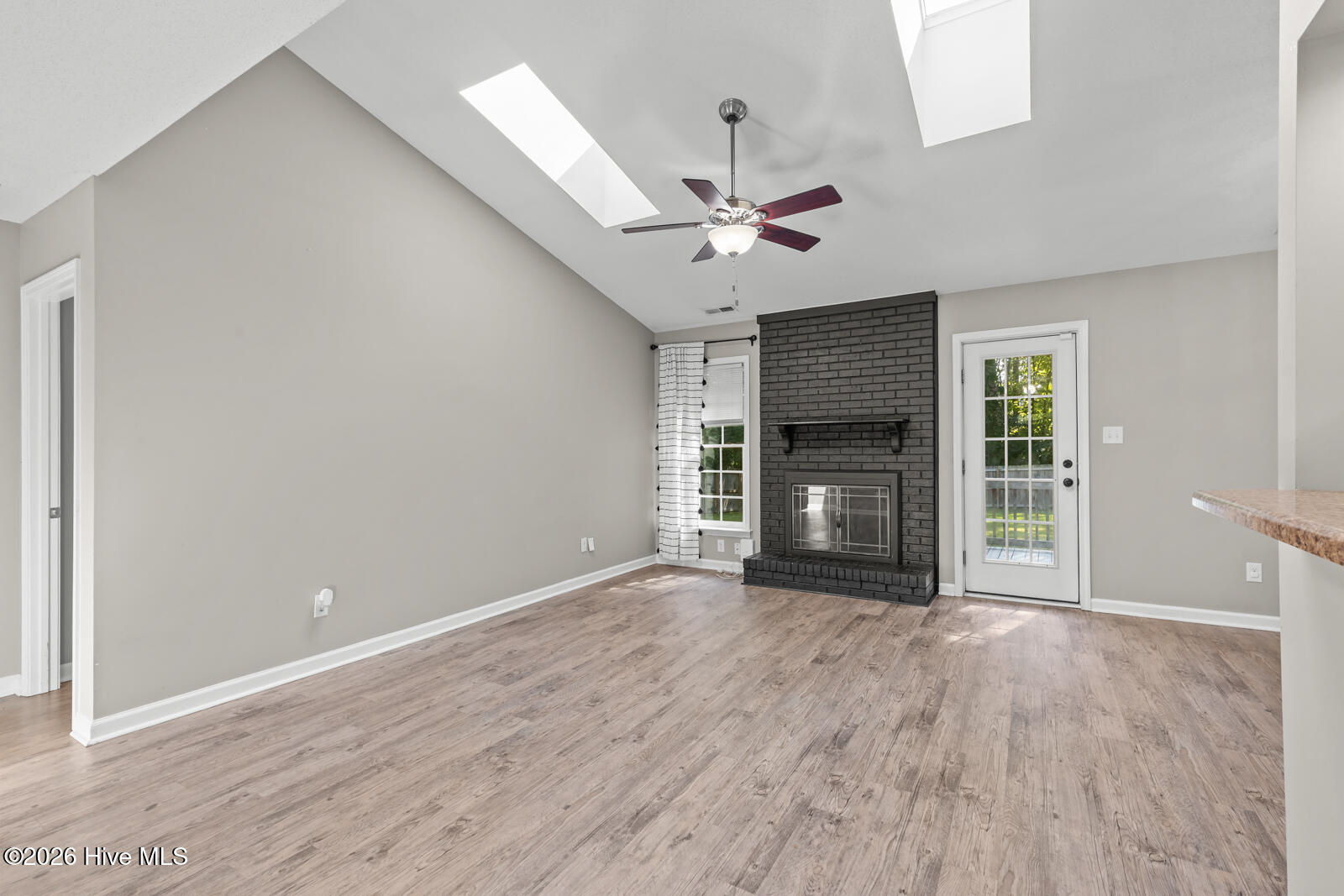182 Raintree Circle, Jacksonville, NC 28540 – photo 5: raintree-5