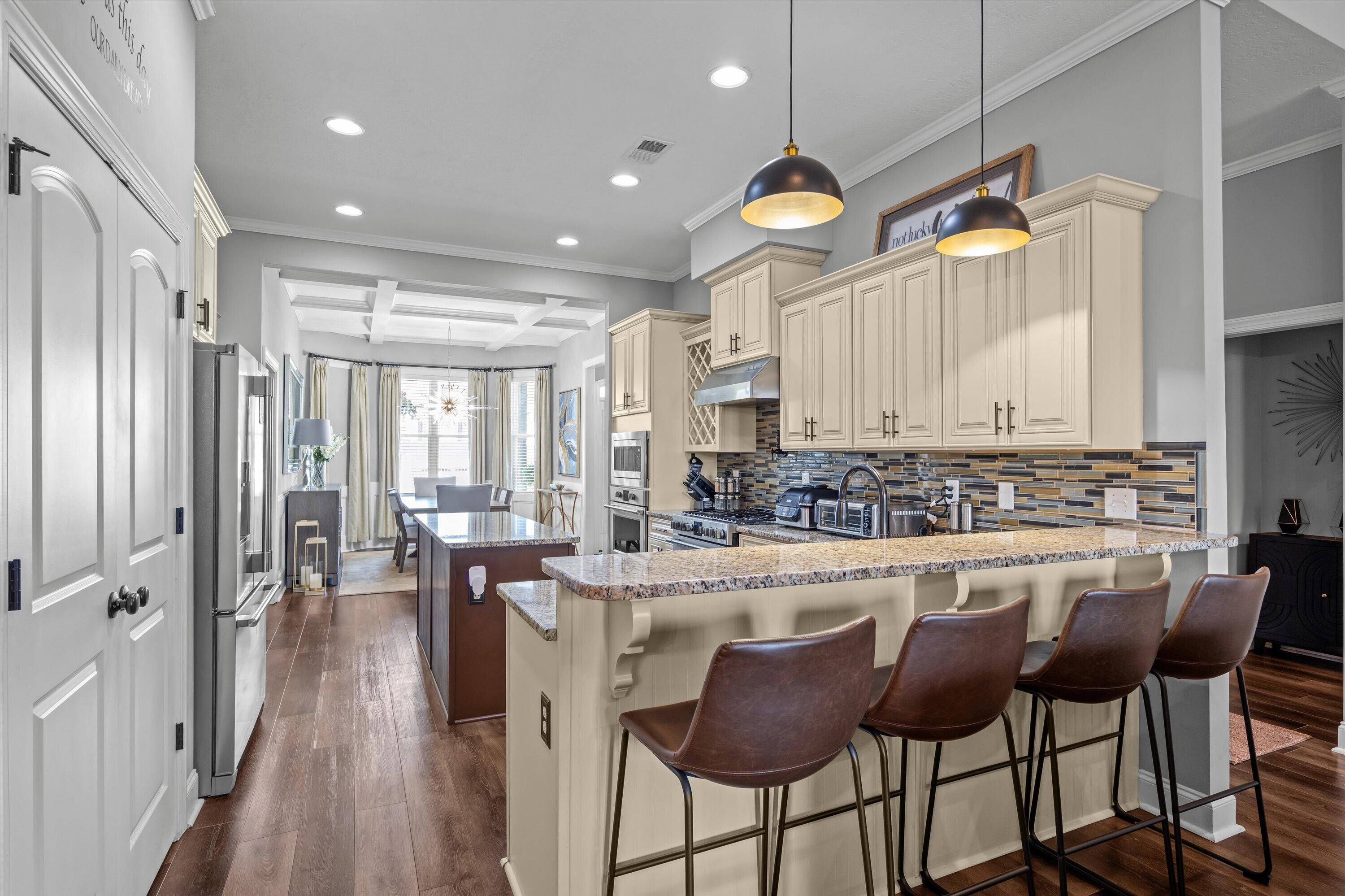 Kitchen Bar