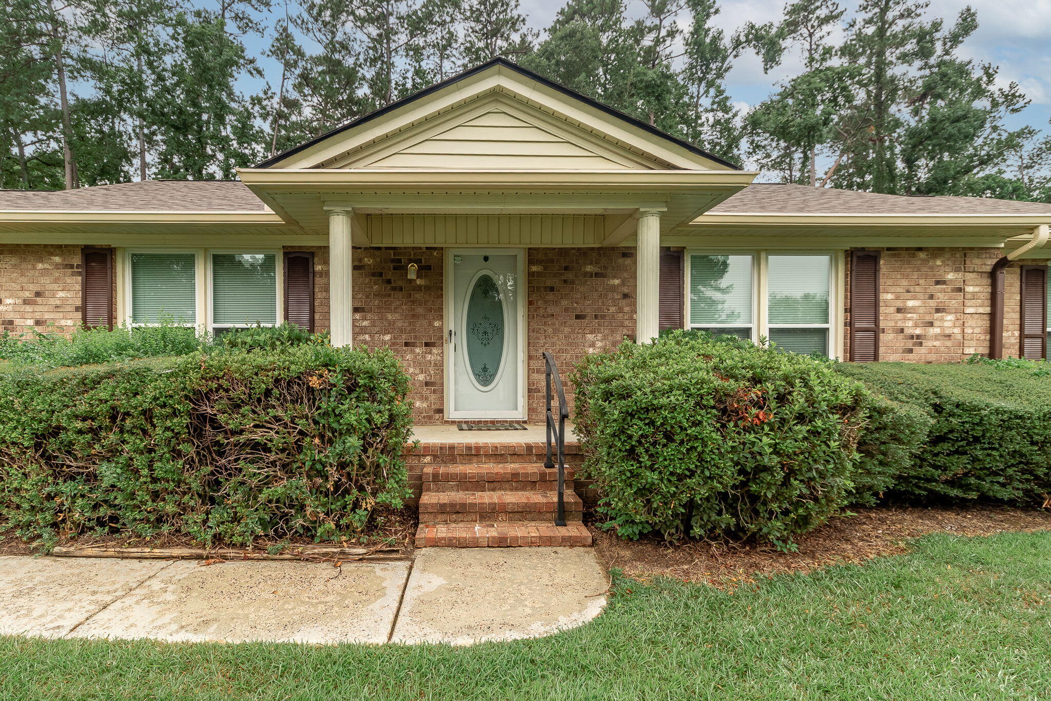 5-web-or-mls-105 DRESDEN DR A©--3