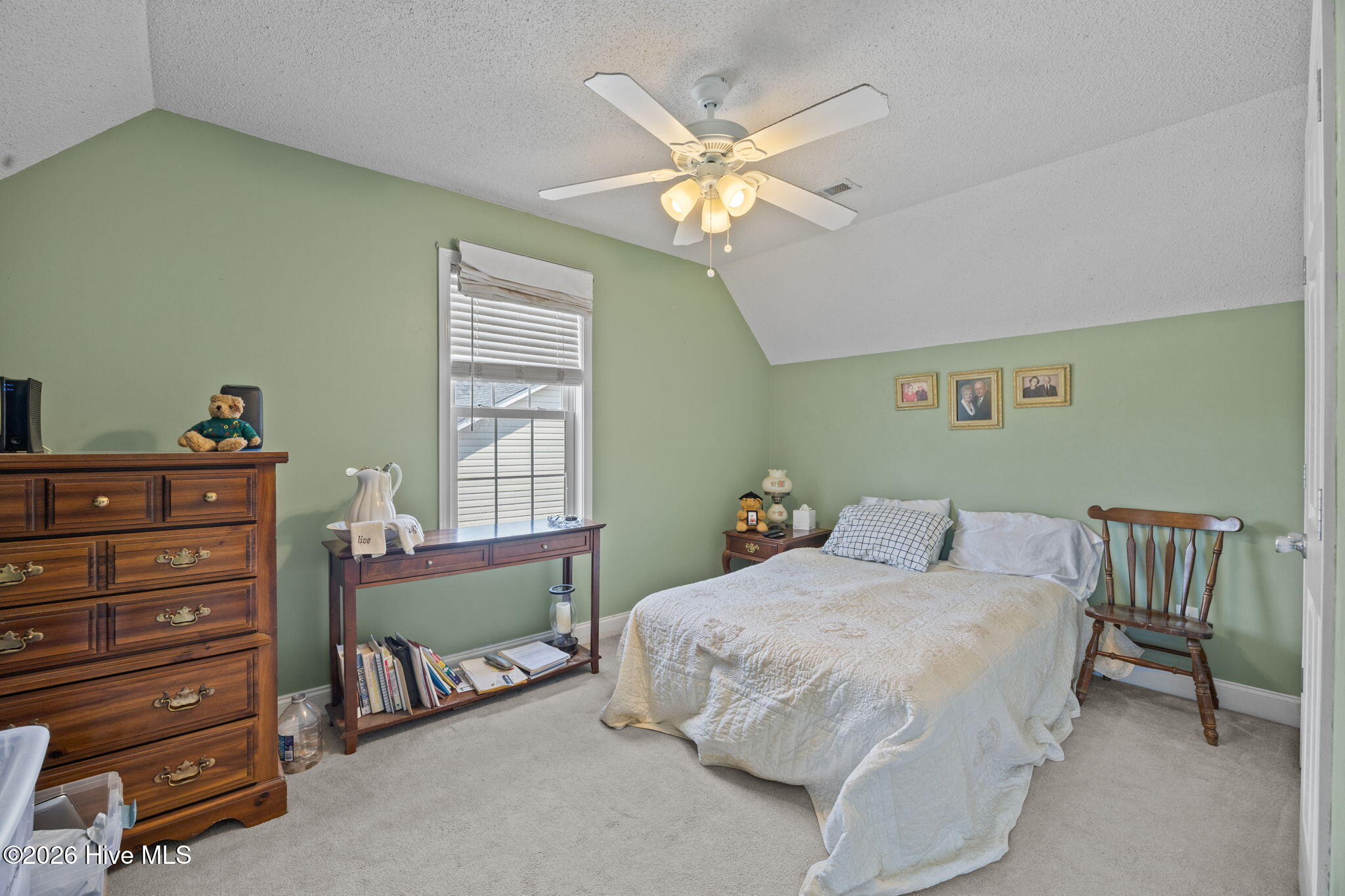 100563147 | Photo 19