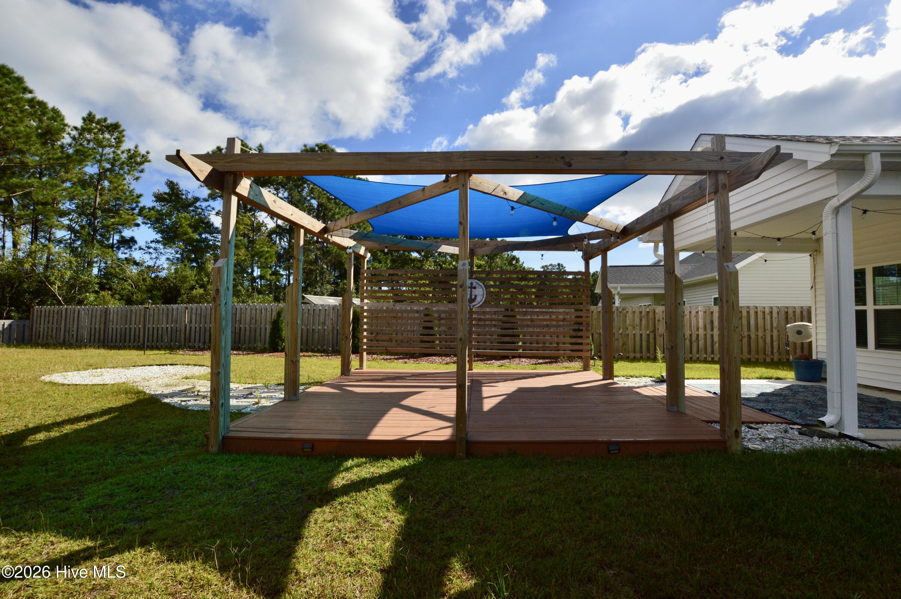 100562779 | Photo 41