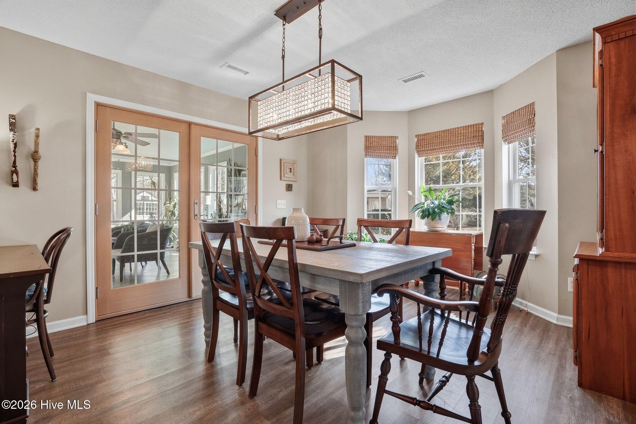 100557423 | Photo 19