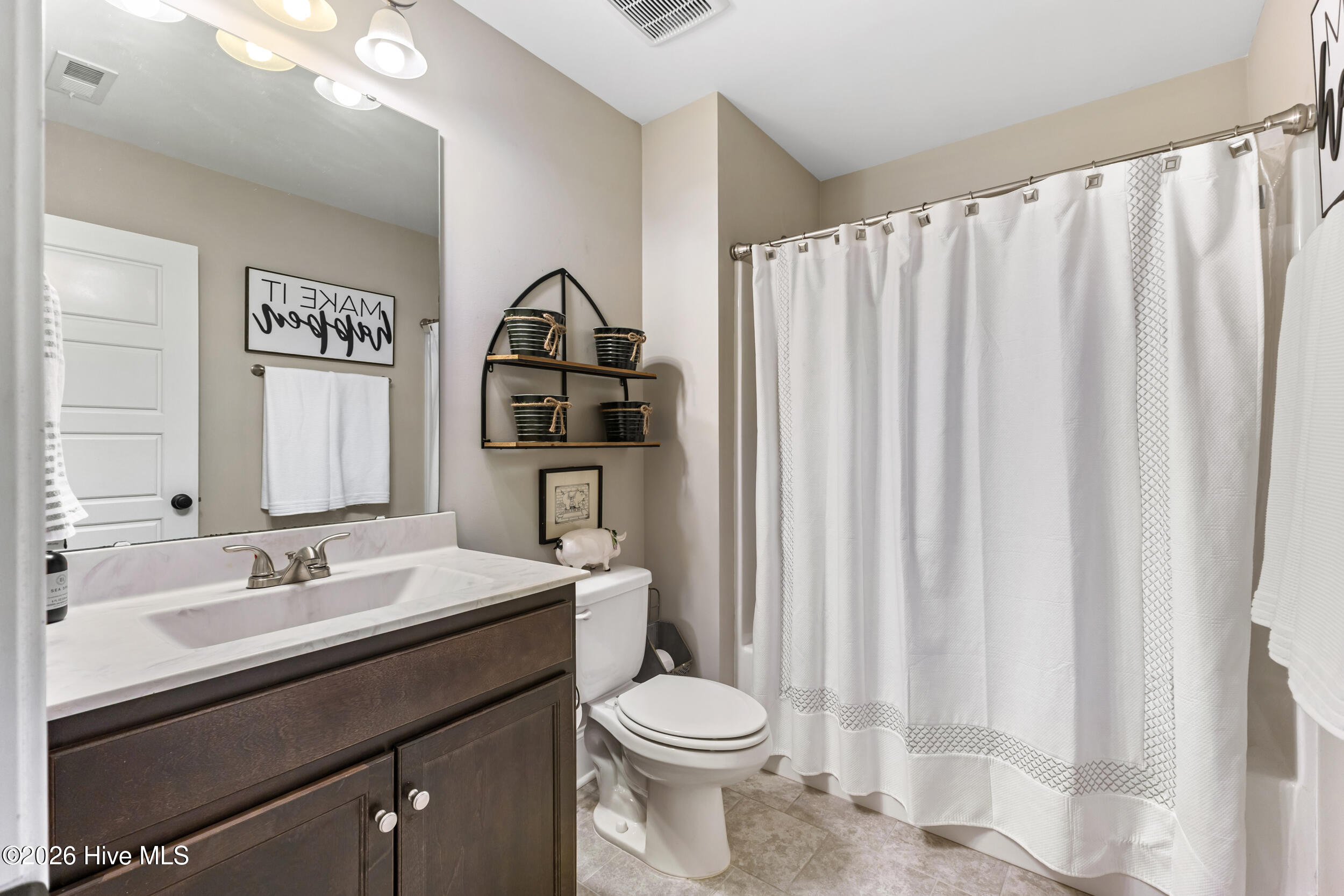 100554071 | Photo 29