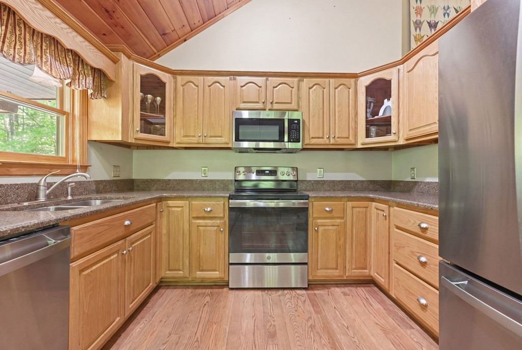 90 Skyland Trail, Murphy, NC 28906 Listing Photo  17