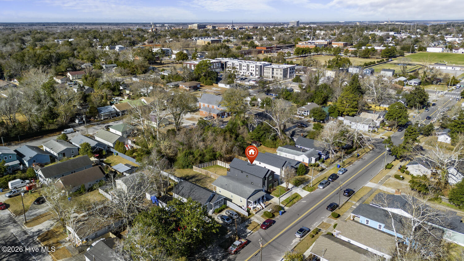 100550800 | Photo 33