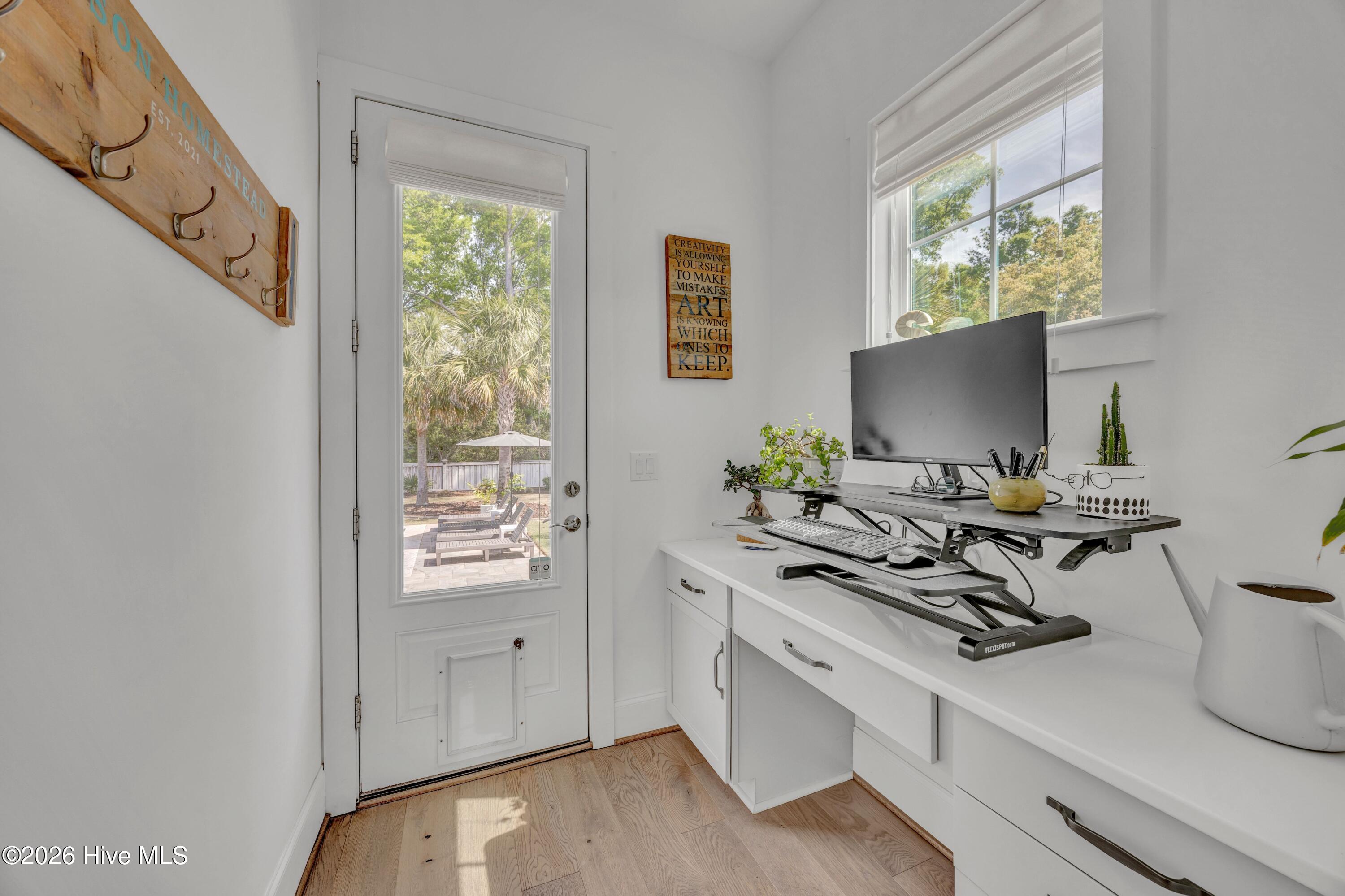 100566048 | Photo 30