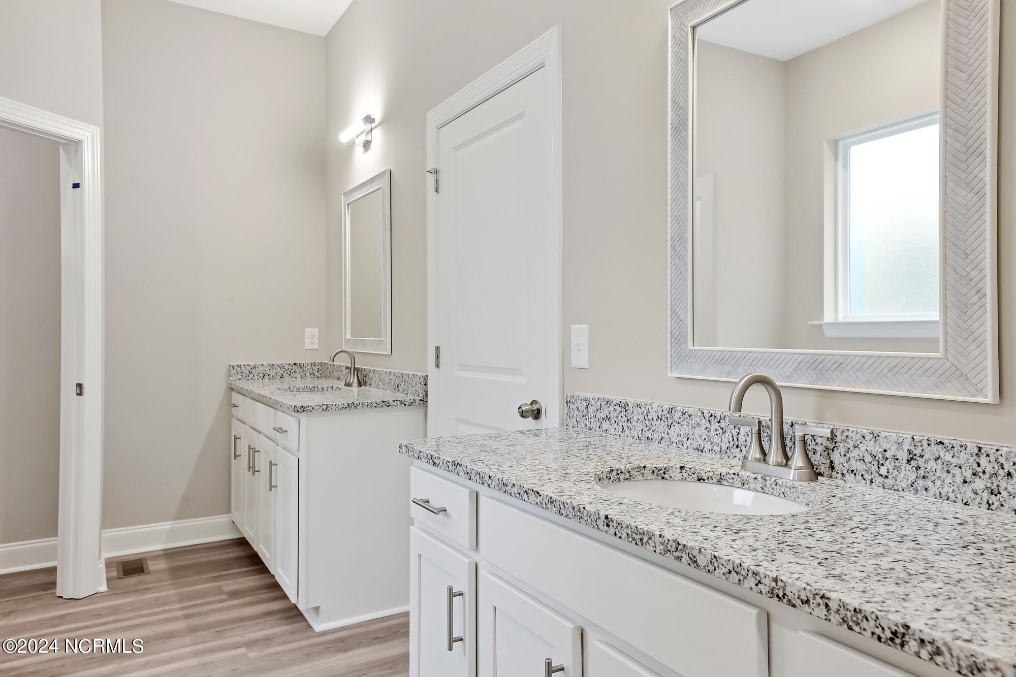 100471583 | Photo 26