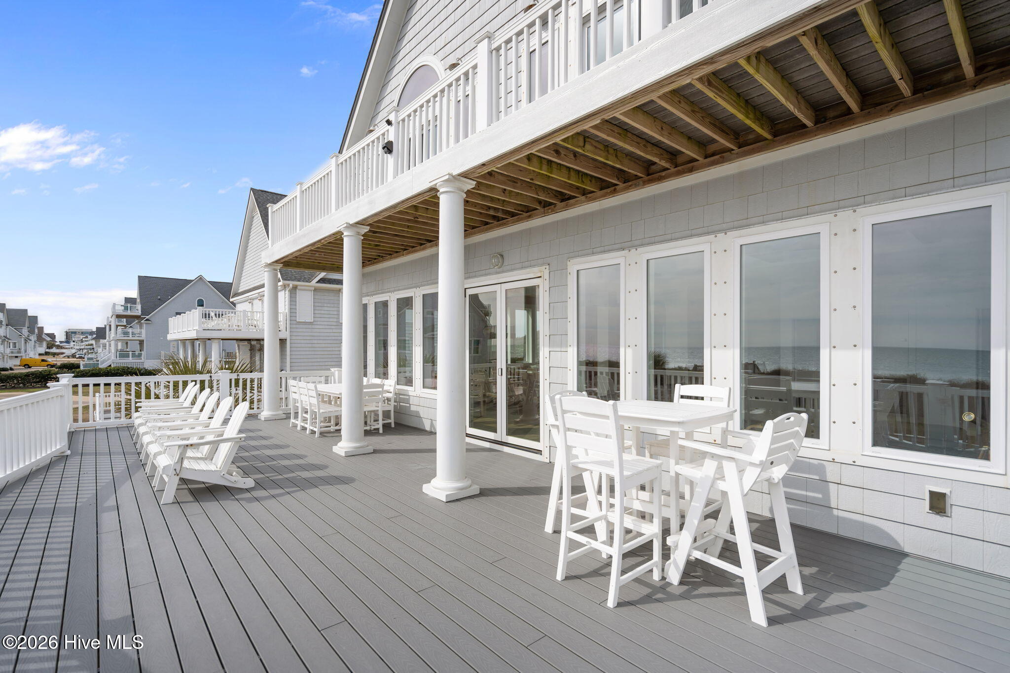 100556459 | Photo 50