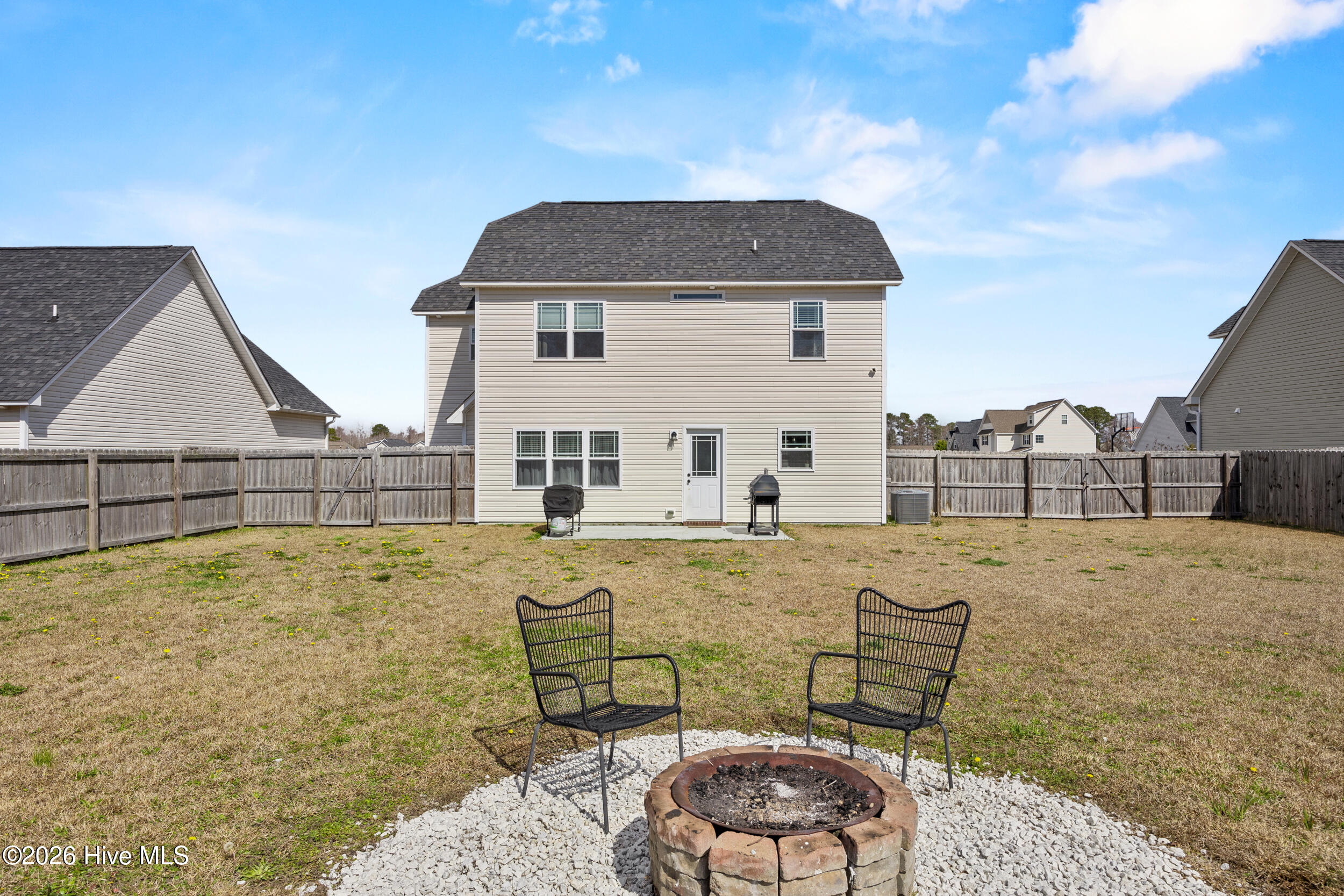 100558601 | Photo 34