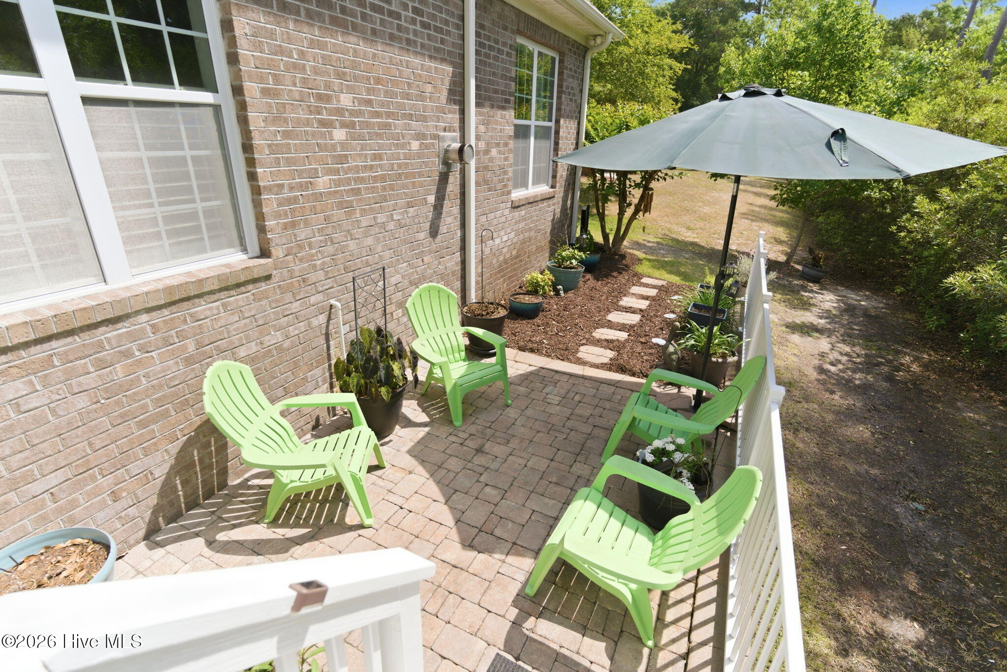 100569602 | Photo 44