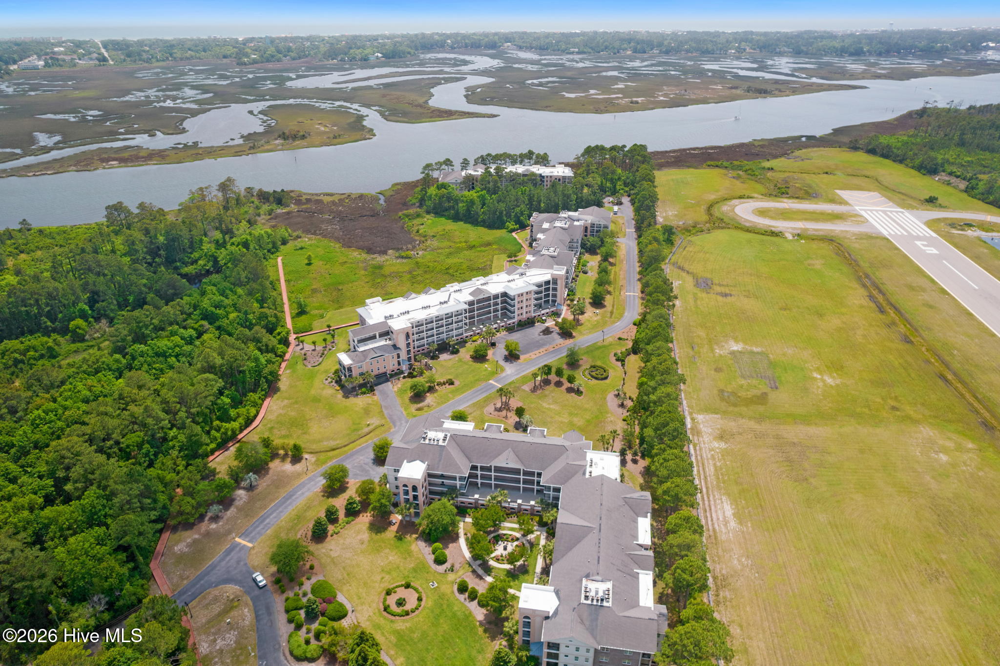 100567297 | Photo 49