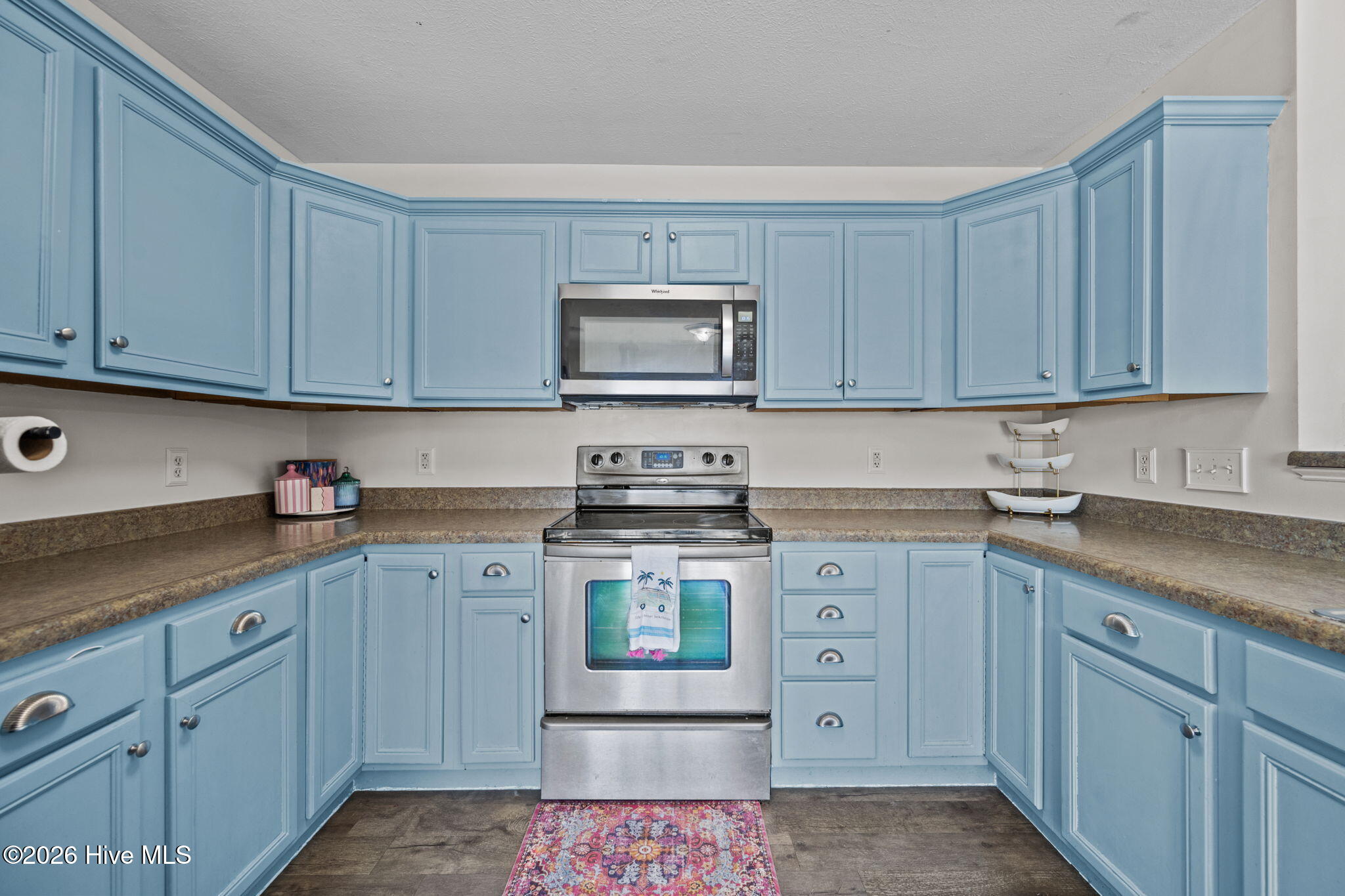 100556653 | Photo 12