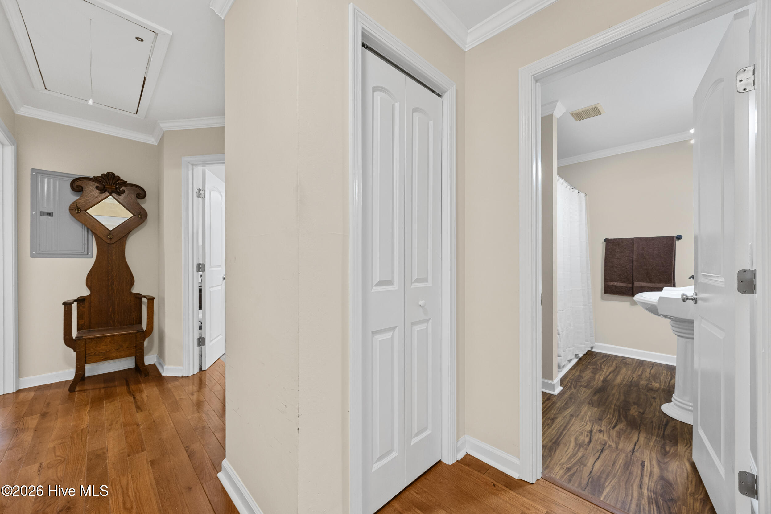 100554132 | Photo 22