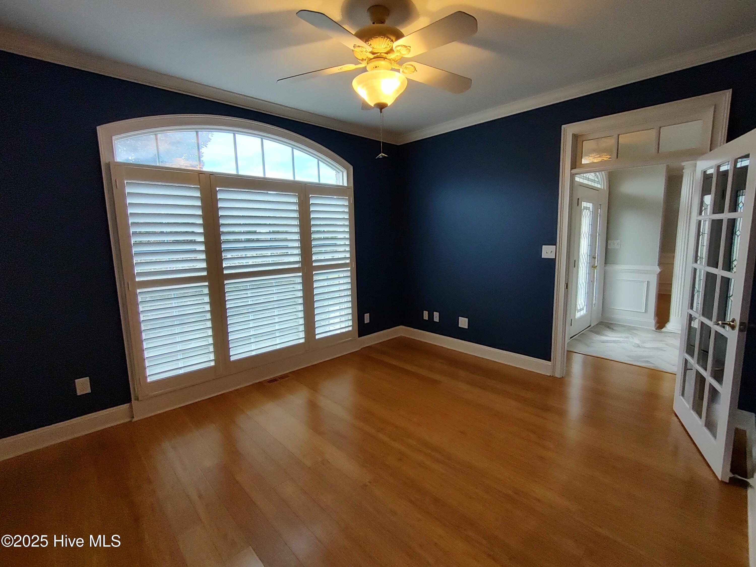 100522617 | Photo 18