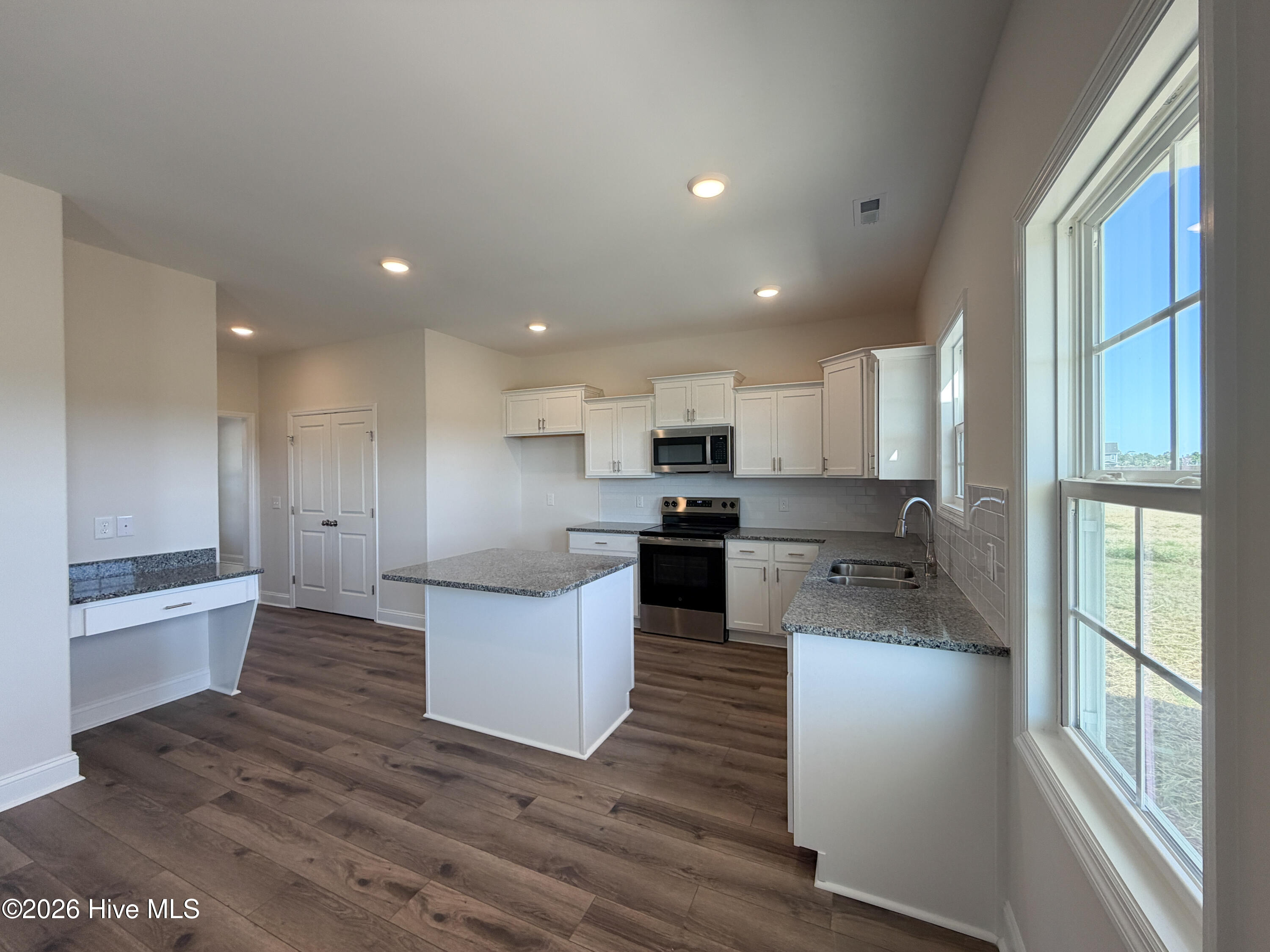 821 Tupelo Tree Drive, Hubert, NC 28539 – photo 5