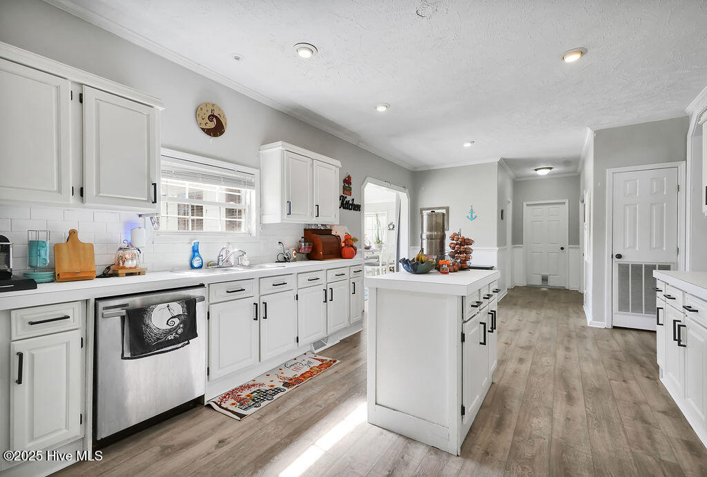 100537845 | Photo 31