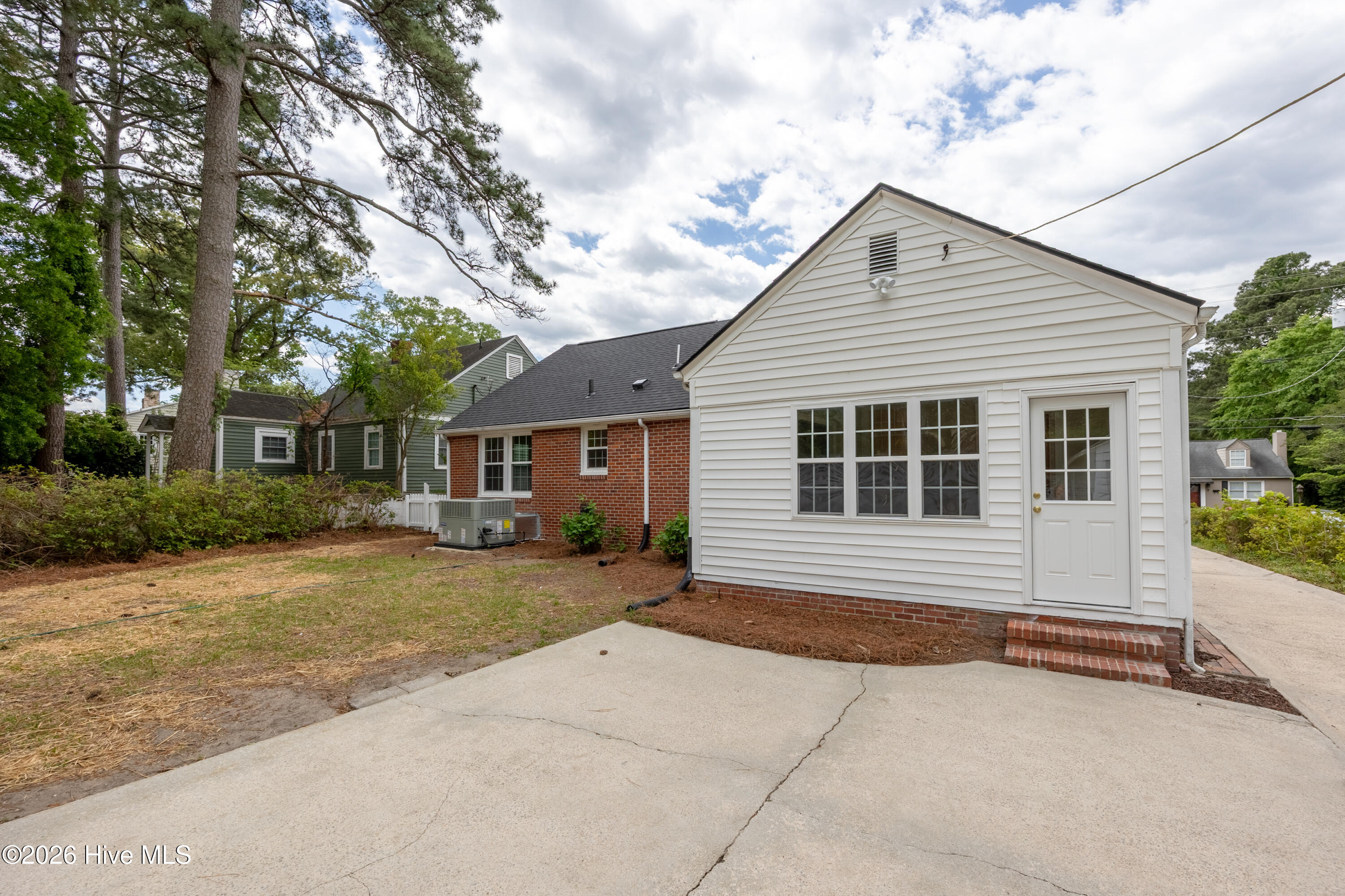 1520AndersonSt_42