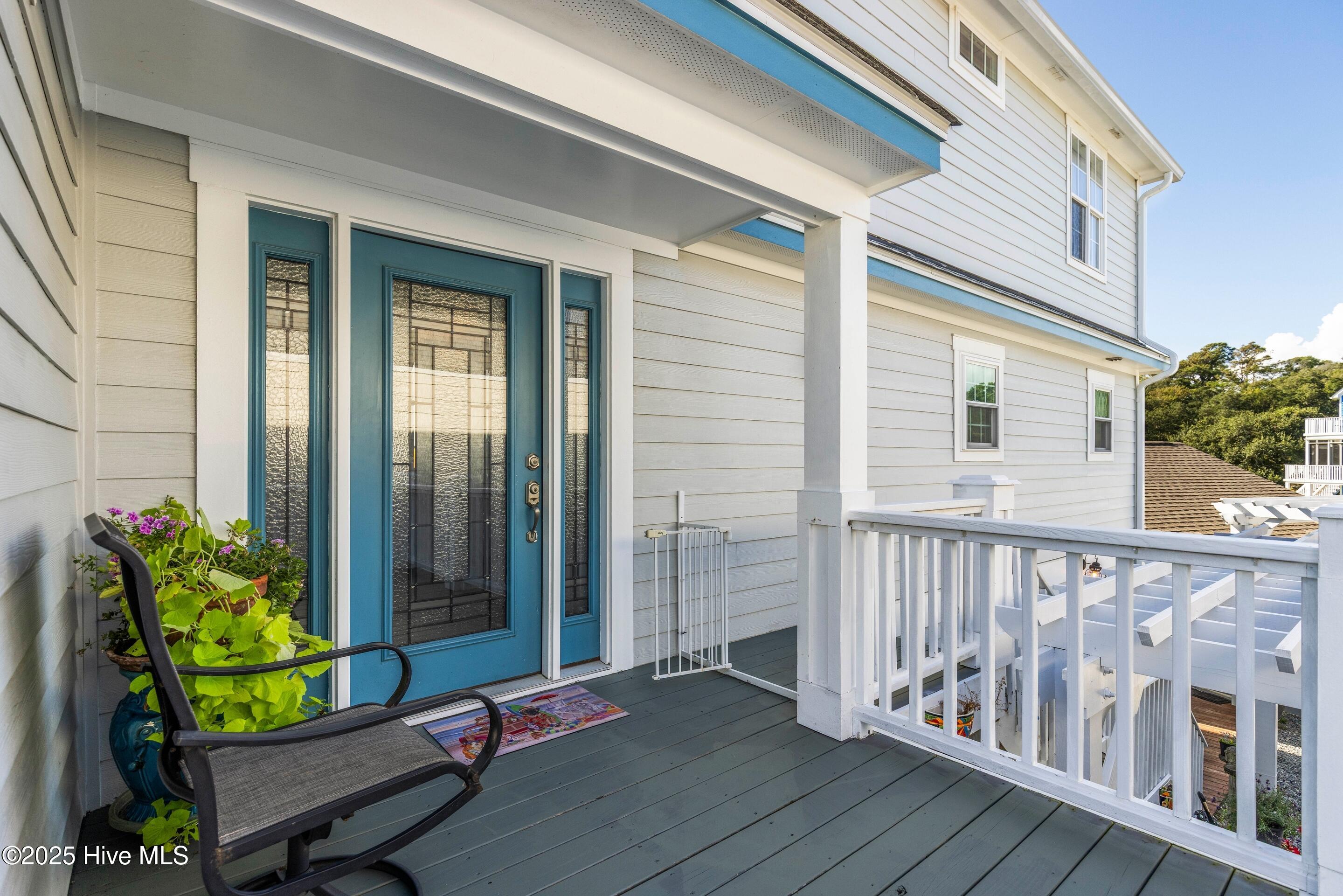 100533338 | Photo 15