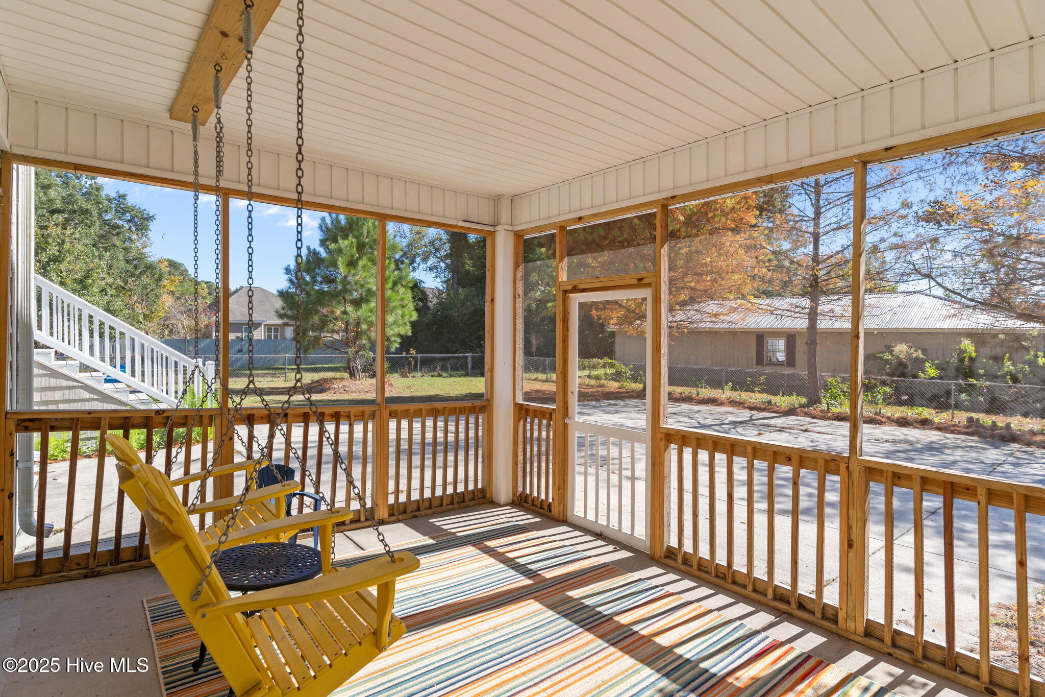 100540353 | Photo 48