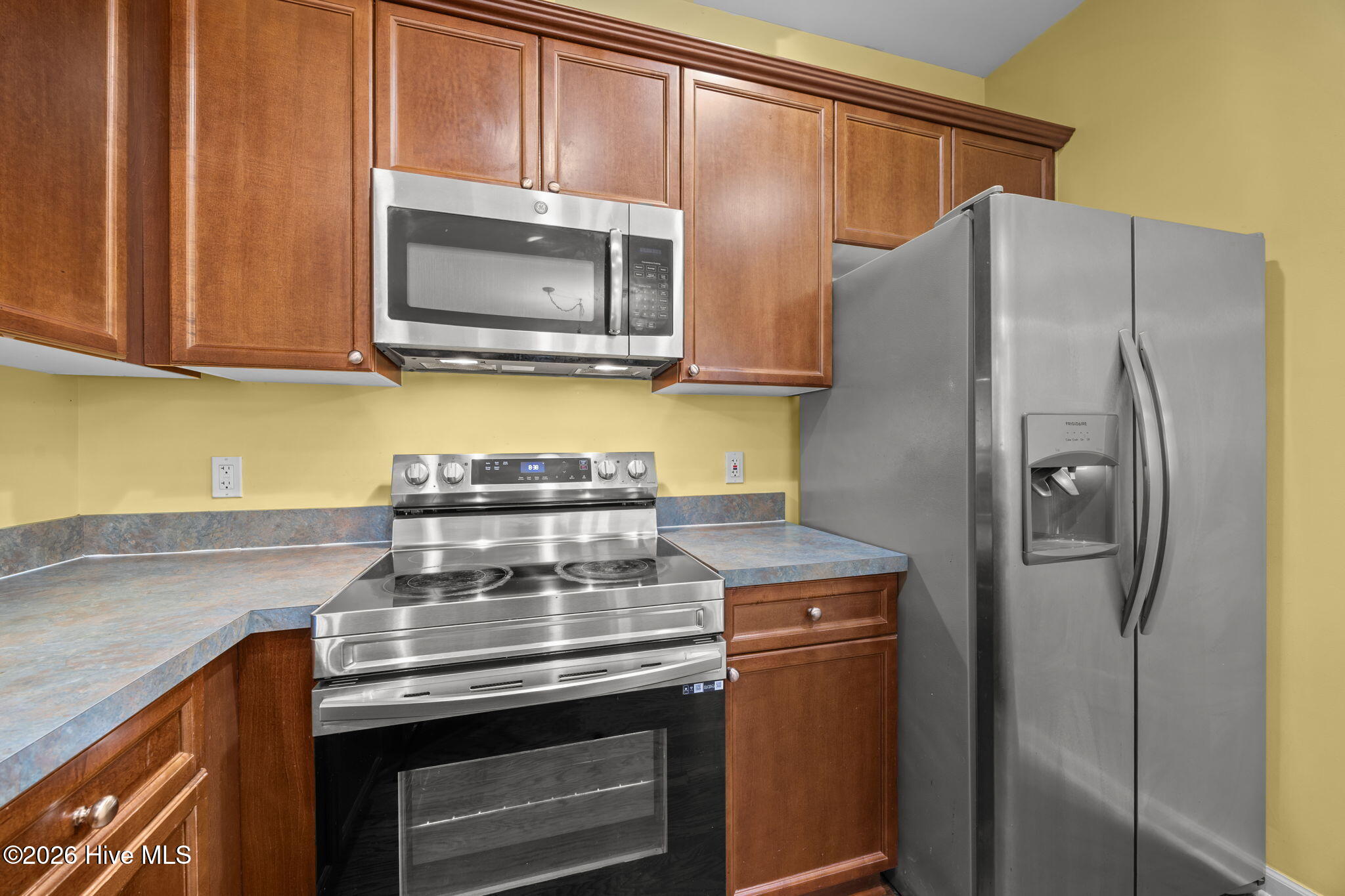 100549606 | Photo 15