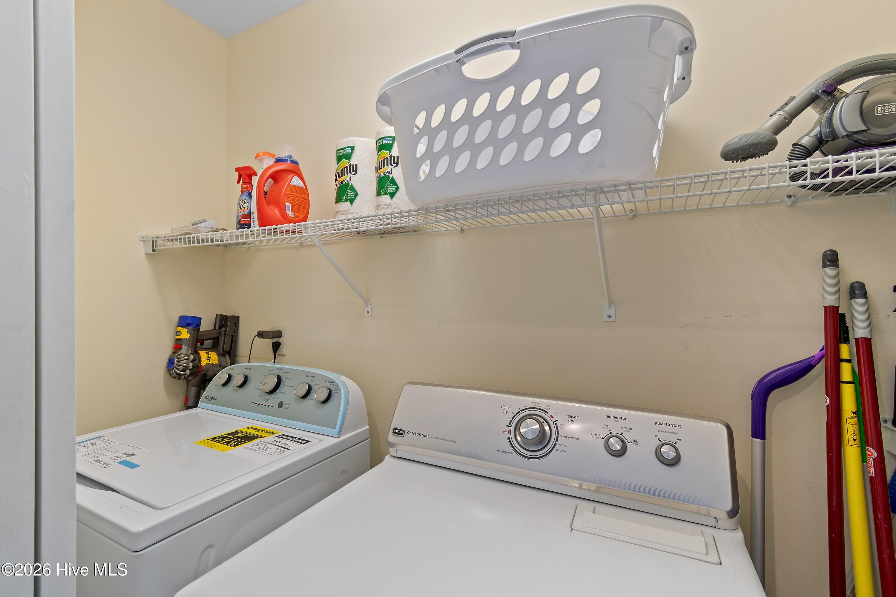 100557427 | Photo 16