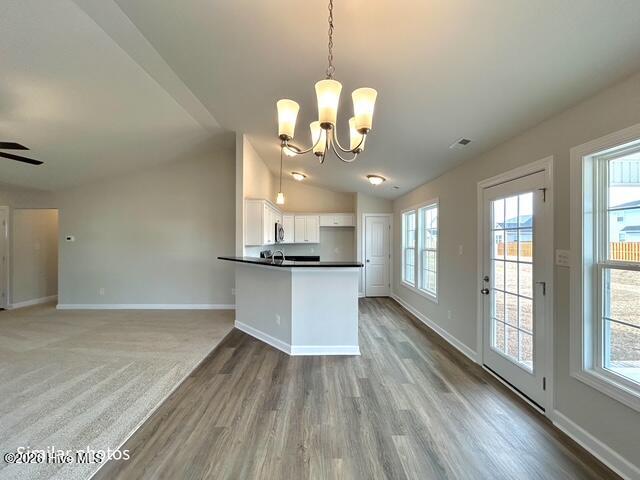 100560843 | Photo 23