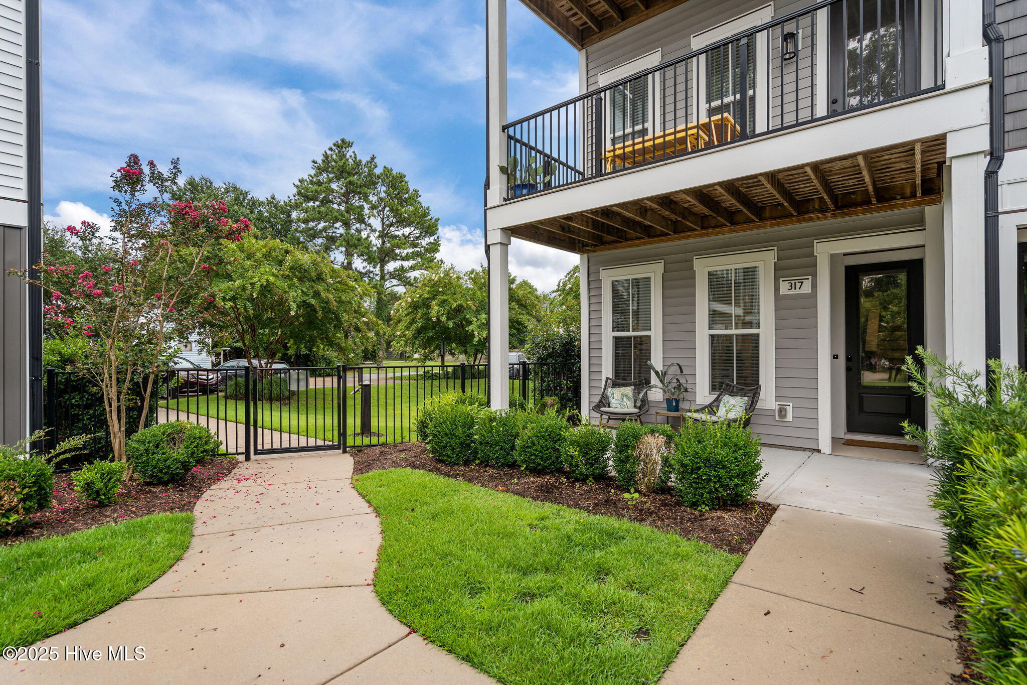317 Hendrix Lane, Wilmington, NC 28401 – photo 2: 8-web-or-mls-DSC08521