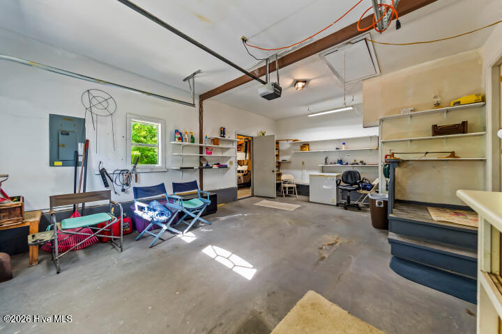 519 Country Club Drive W,Arapahoe