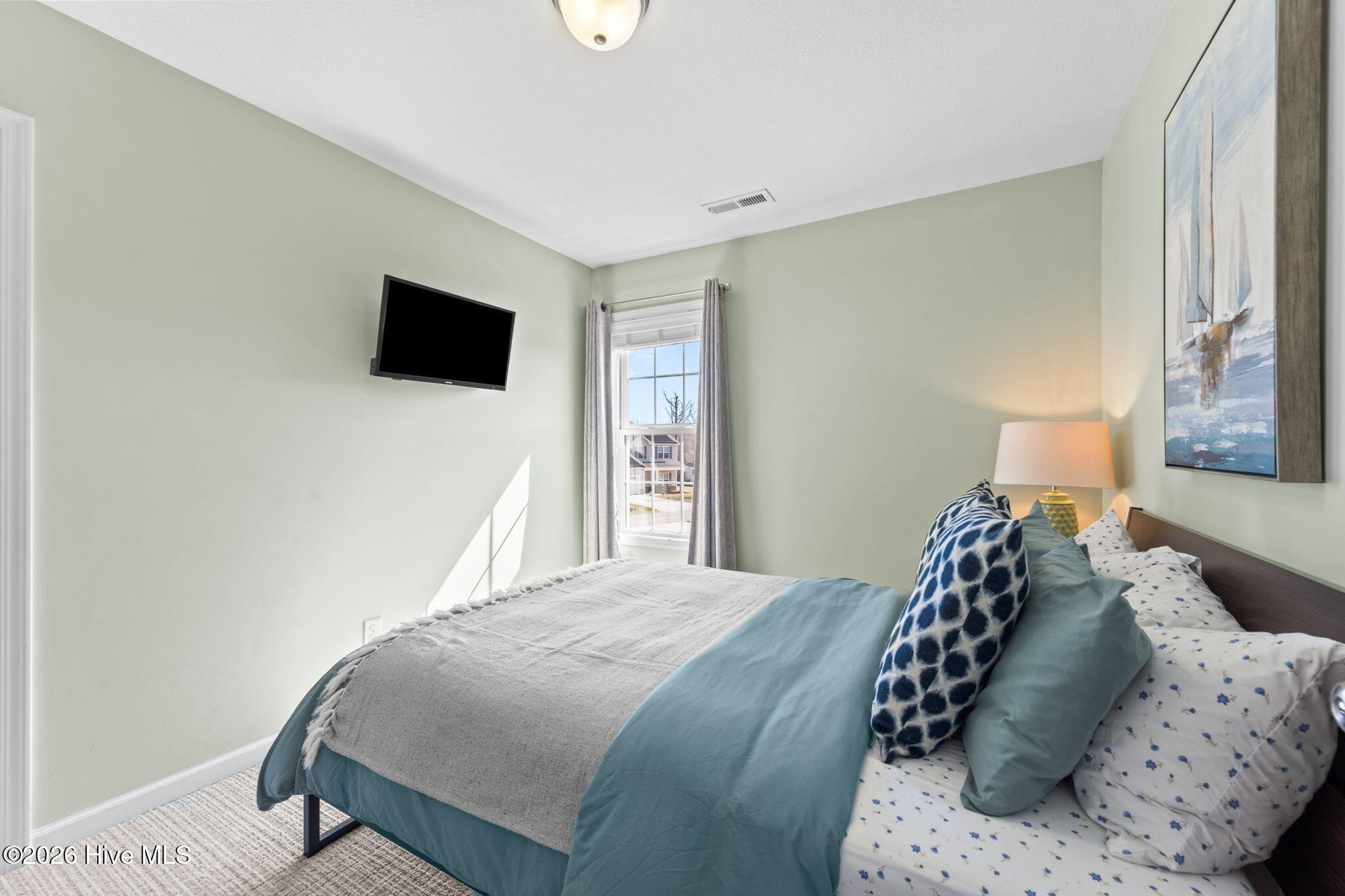 100557328 | Photo 22