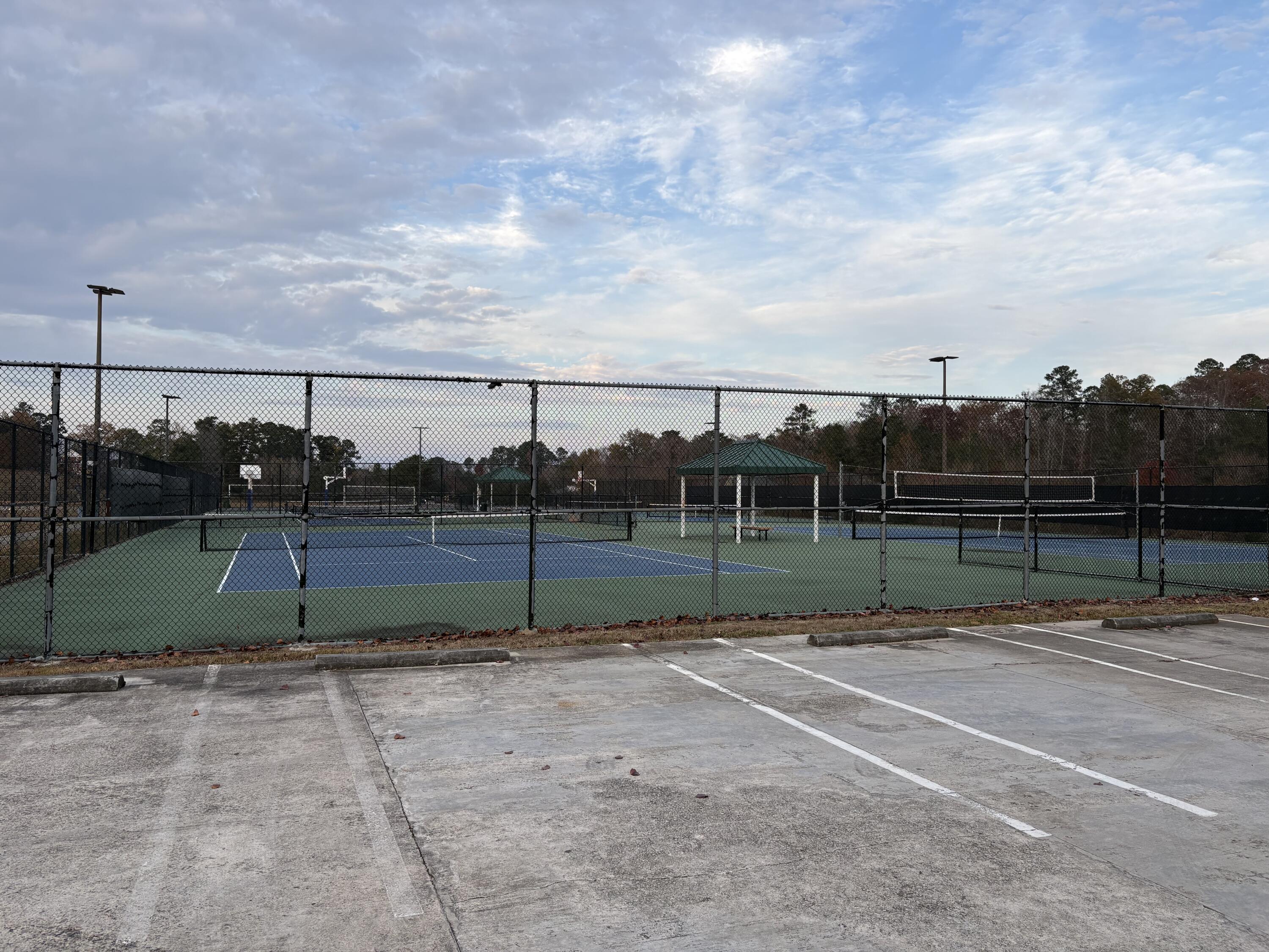 Tennis / Pickleball