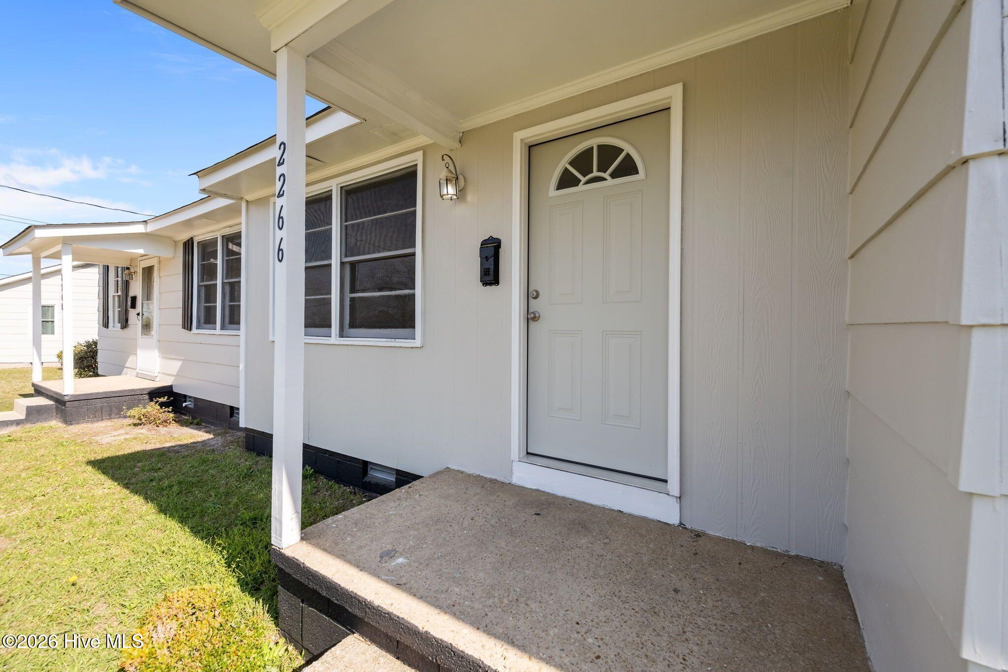 100562328 | Photo 13