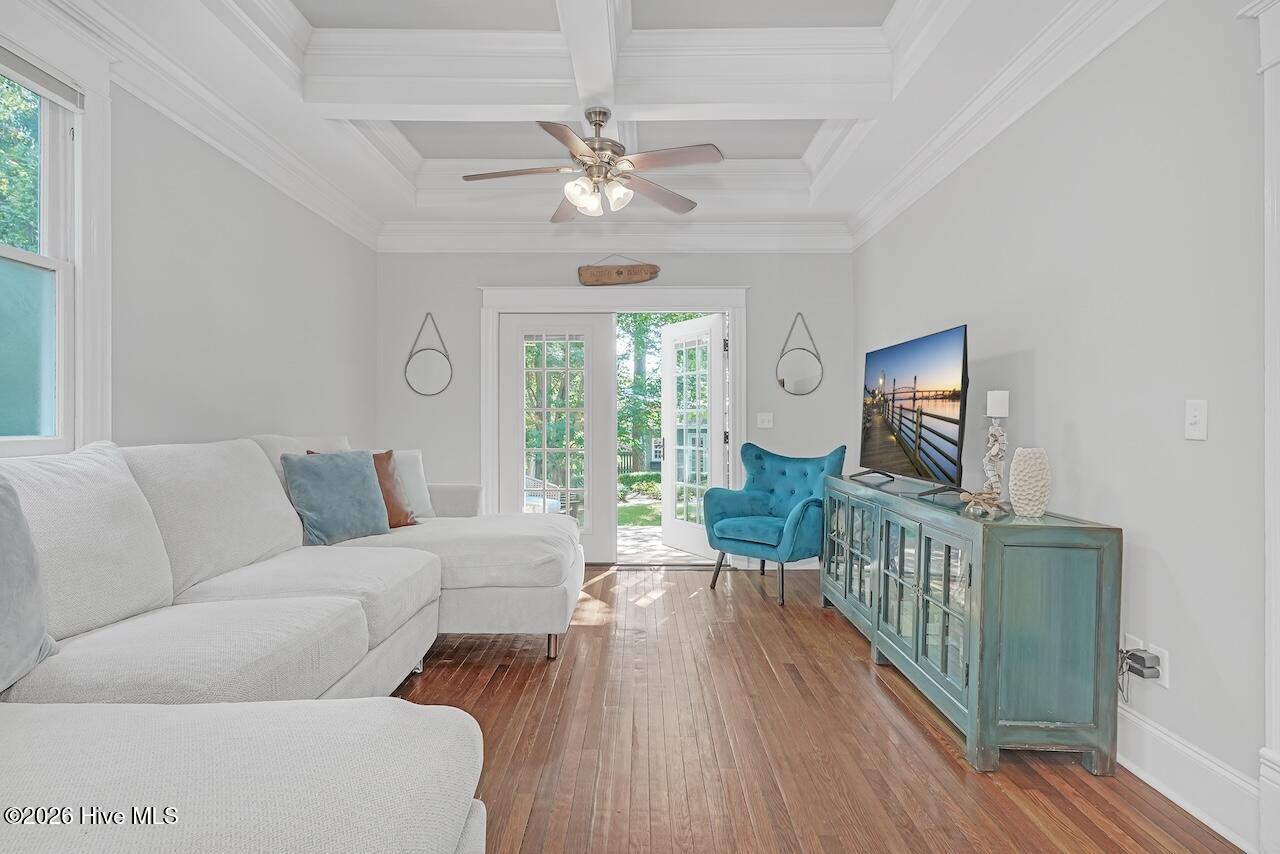 100560028 | Photo 19