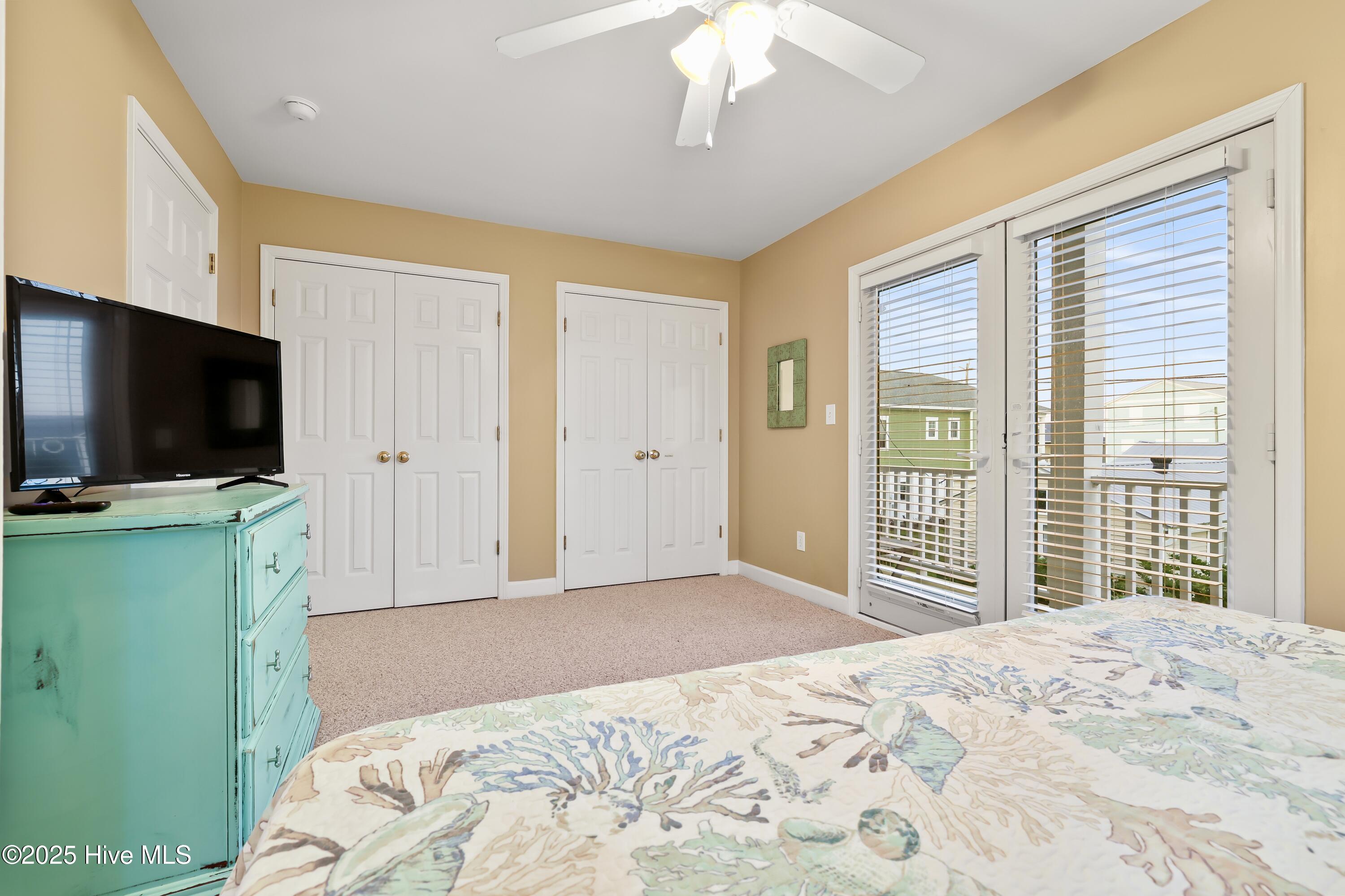 100495853 | Photo 23