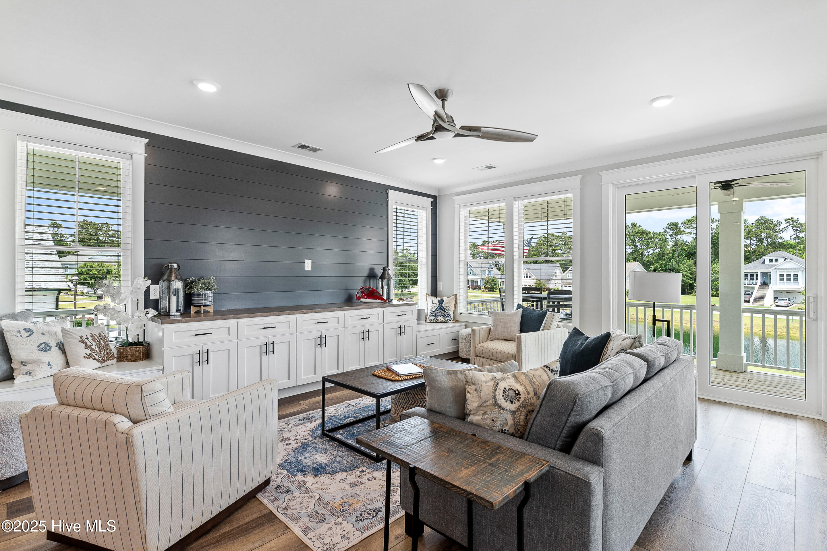 100526022 | Photo 15