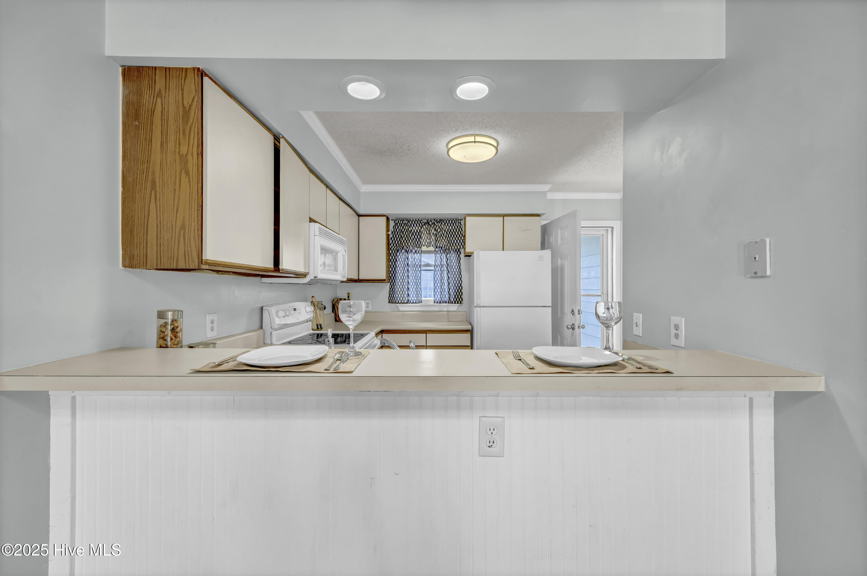 100516907 | Photo 13