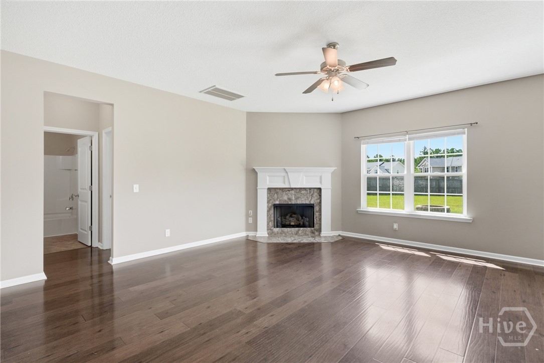 4th image of 1504 Bayberry Dr, Hinesville, GA 31313 | MLS# SA362357