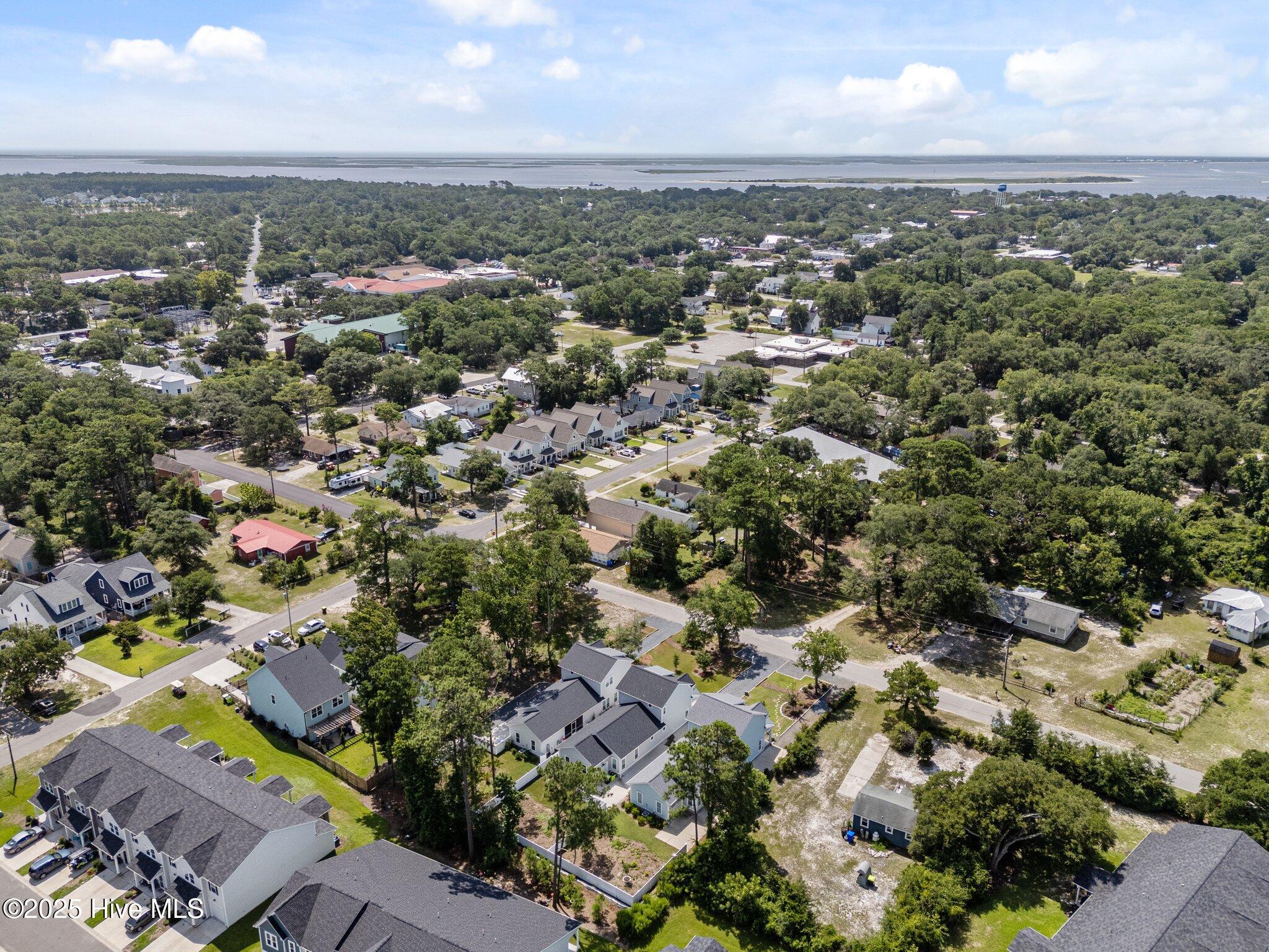 100517876 | Photo 19