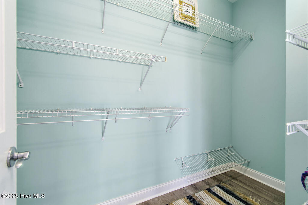 100542362 | Photo 17