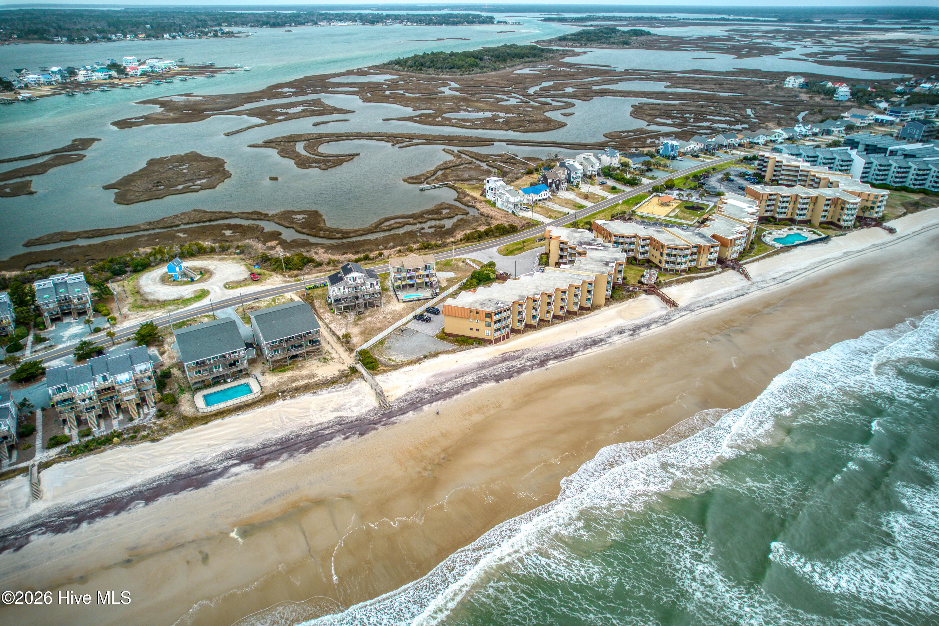 100558069 | Photo 90